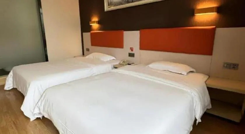 Bed in 7 Days Premium·Huanggang Walking Street