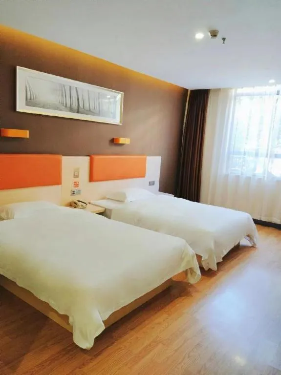 Bed in 7 Days Premium·Huanggang Walking Street