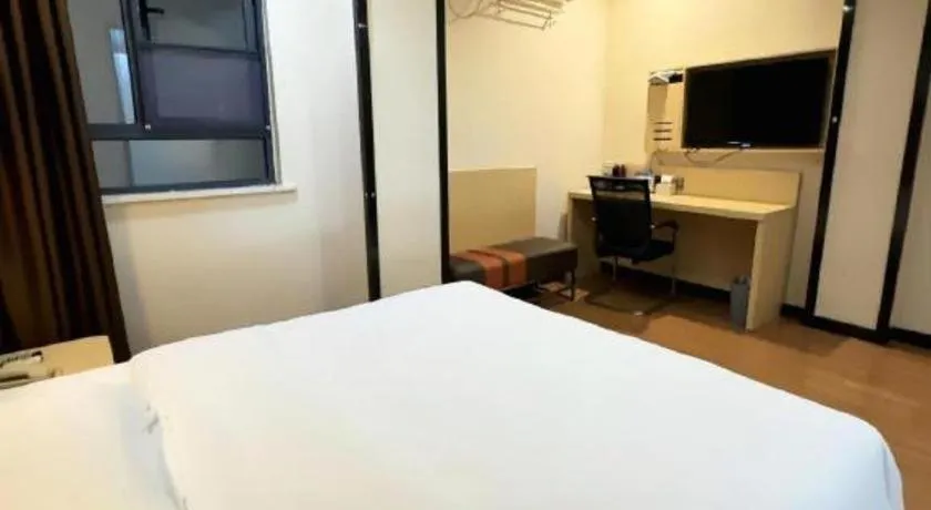 Bed in 7 Days Premium·Huanggang Walking Street