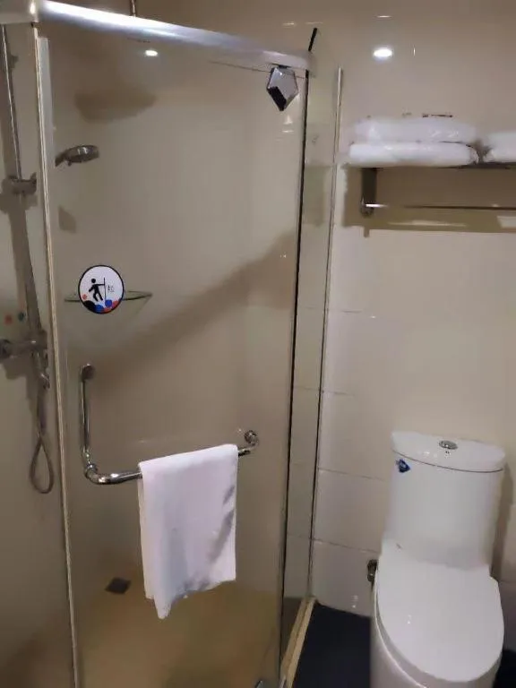 7 Days Premium·Huanggang Walking Street