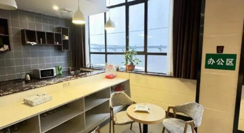 7 Days Premium·Huanggang Walking Street