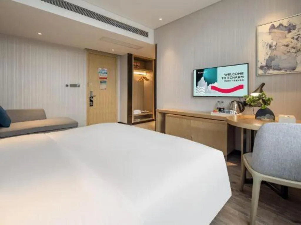 Bed in Echarm Hotel Baise Sports Center Dream Island Plaza