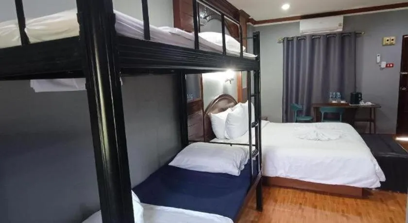 Bed in The Guest House - Apartment