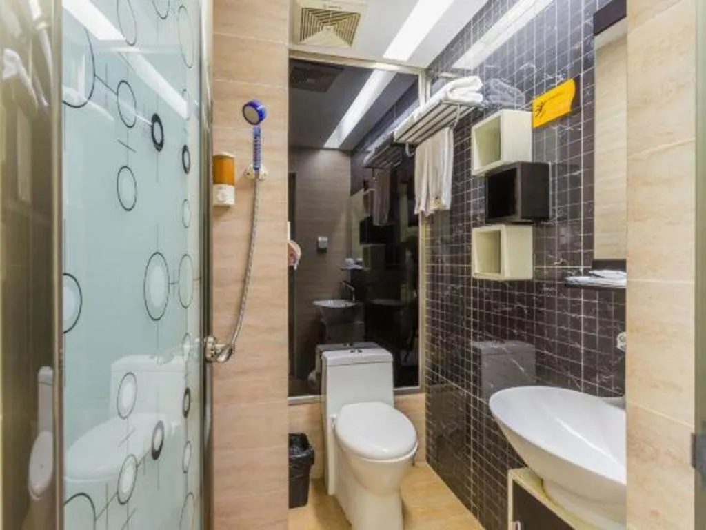 Guangzhou Hailian Hotel - Haizhu District Binjiang East Road Metro Station