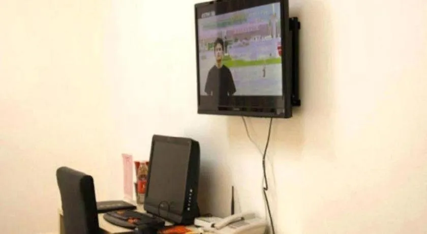 Guangzhou Hailian Hotel - Haizhu District Binjiang East Road Metro Station