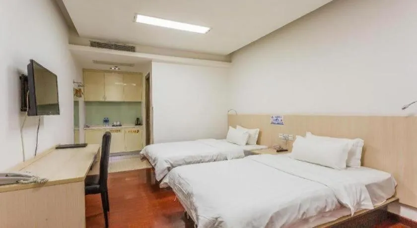Bed in Guangzhou Hailian Hotel - Haizhu District Binjiang East Road Metro Station