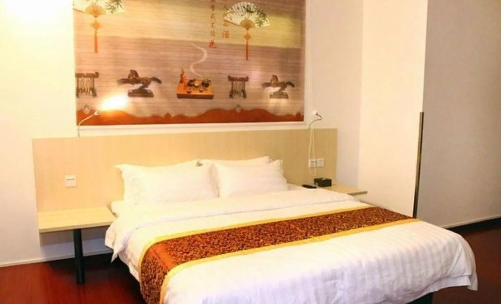 Bed in Guangzhou Hailian Hotel - Haizhu District Binjiang East Road Metro Station