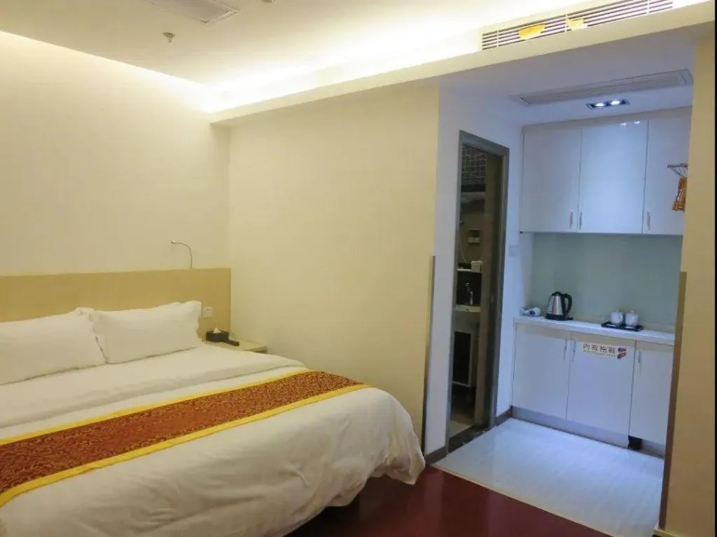 Bed in Guangzhou Hailian Hotel - Haizhu District Binjiang East Road Metro Station