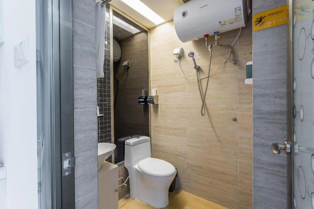 Guangzhou Hailian Hotel - Haizhu District Binjiang East Road Metro Station