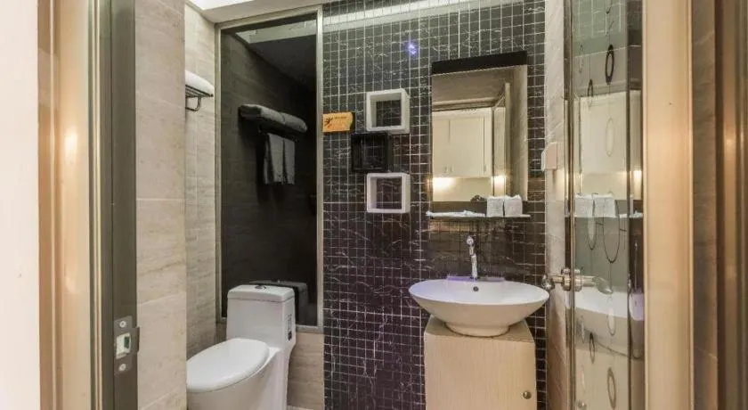 Guangzhou Hailian Hotel - Haizhu District Binjiang East Road Metro Station