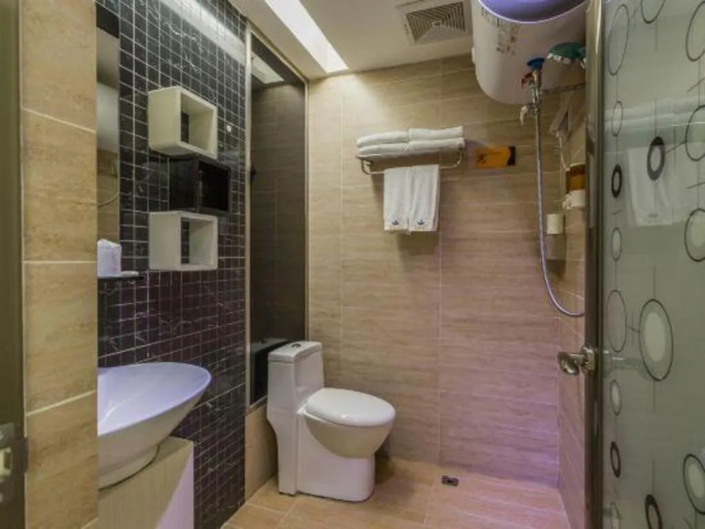 Guangzhou Hailian Hotel - Haizhu District Binjiang East Road Metro Station