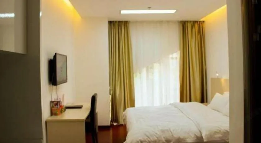 Bed in Guangzhou Hailian Hotel - Haizhu District Binjiang East Road Metro Station