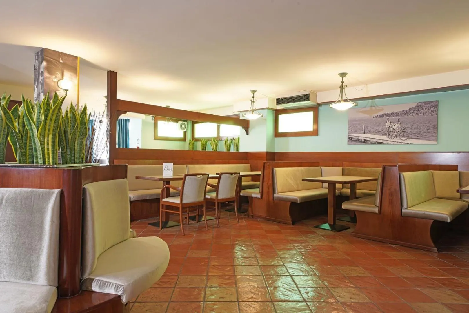 Area and facilities in Hotel La Perla - Bike Hotel