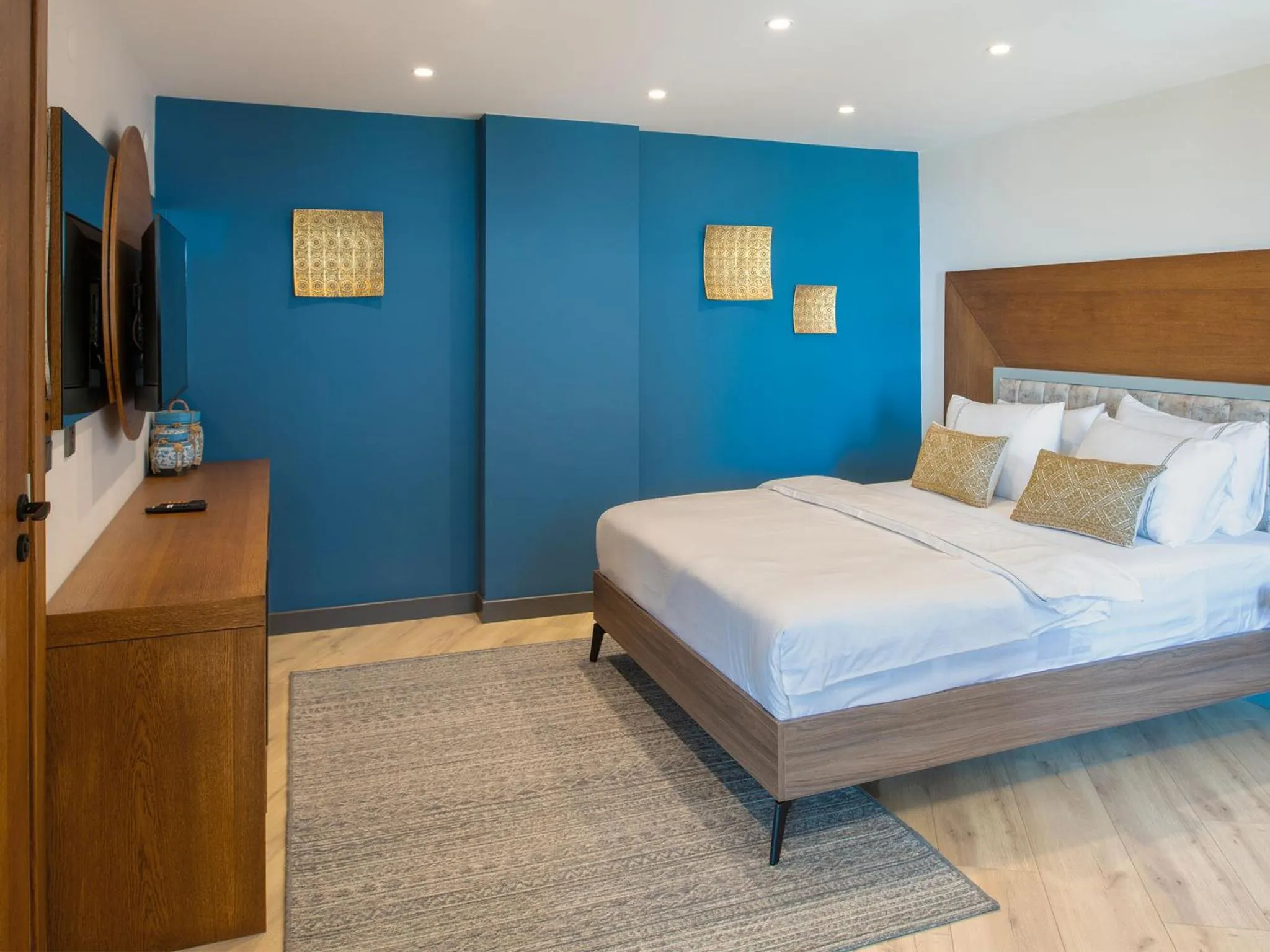 Bedroom, Bed in Maison Vourla Hotel