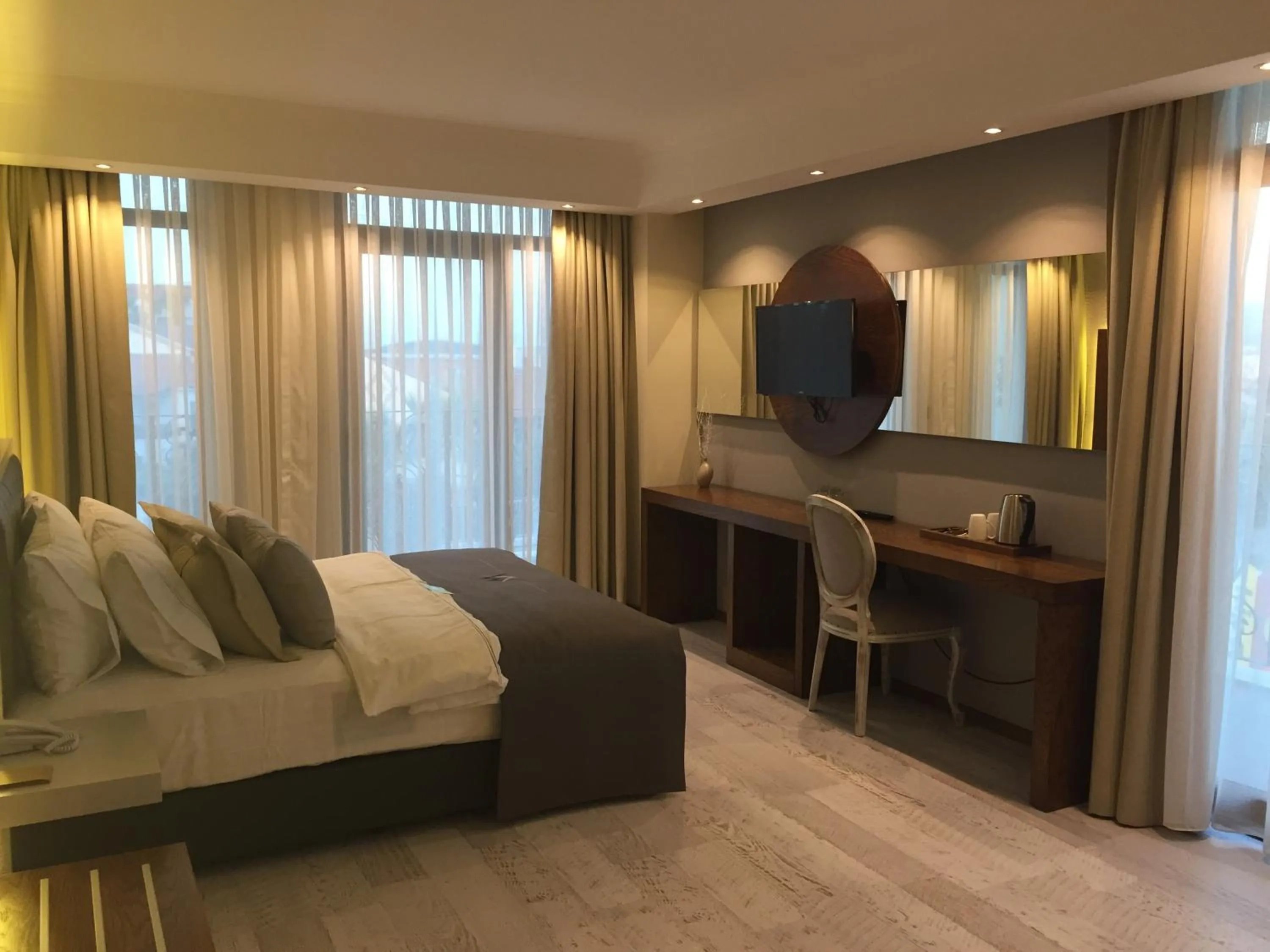 Photo of the whole room, Bed in Maison Vourla Hotel