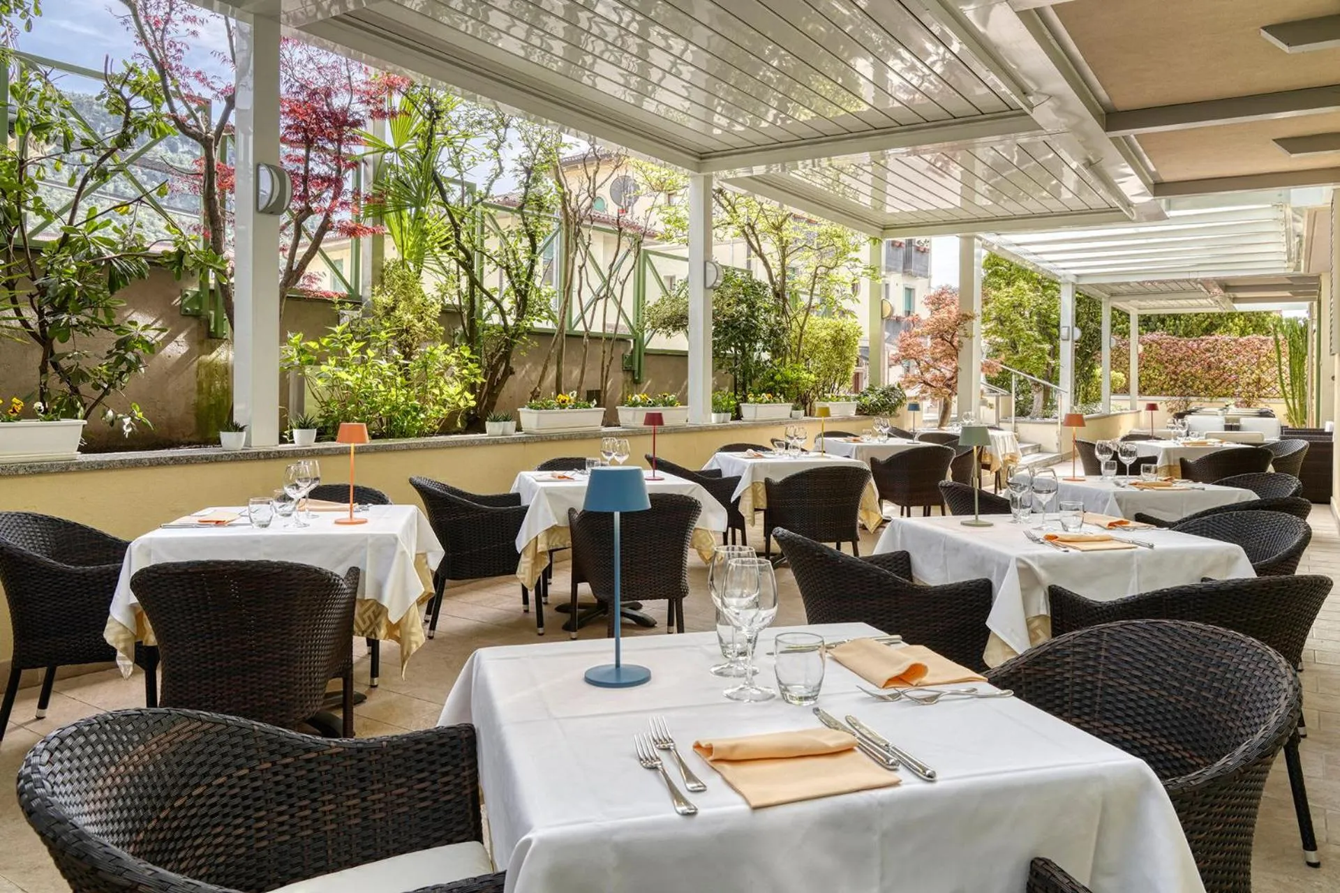 Restaurant/places to eat in Sky Pool Hotel Sole Garda