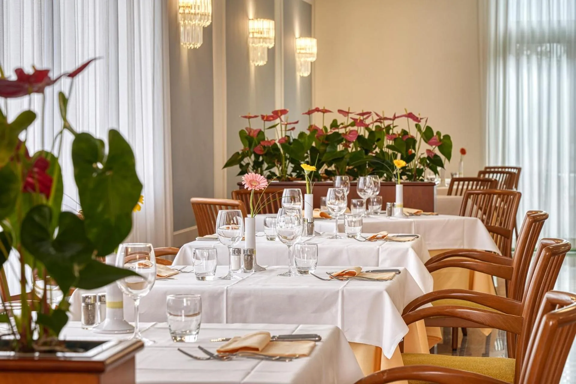 Restaurant/places to eat in Sky Pool Hotel Sole Garda