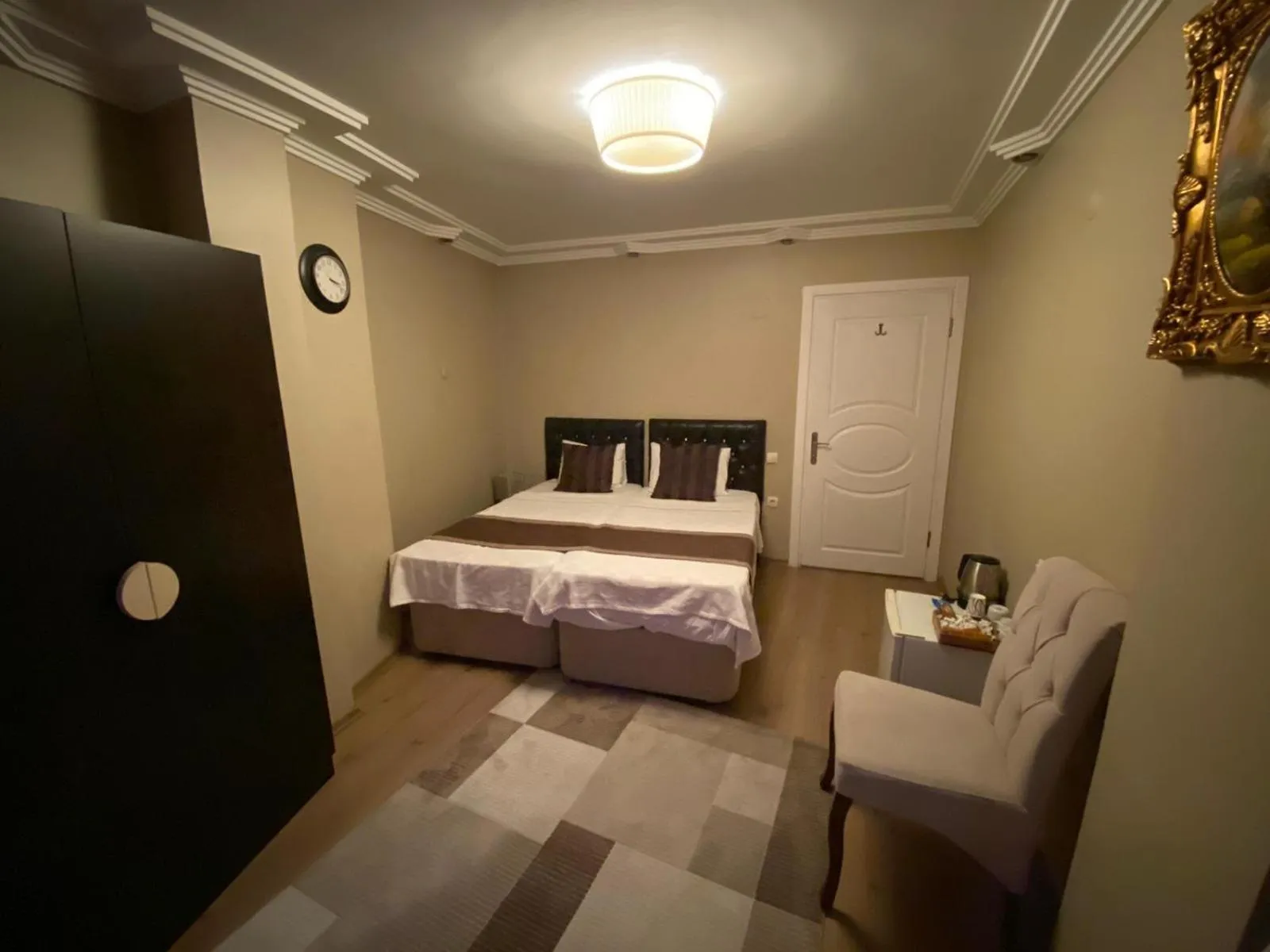 Bed in Lena Central Flats