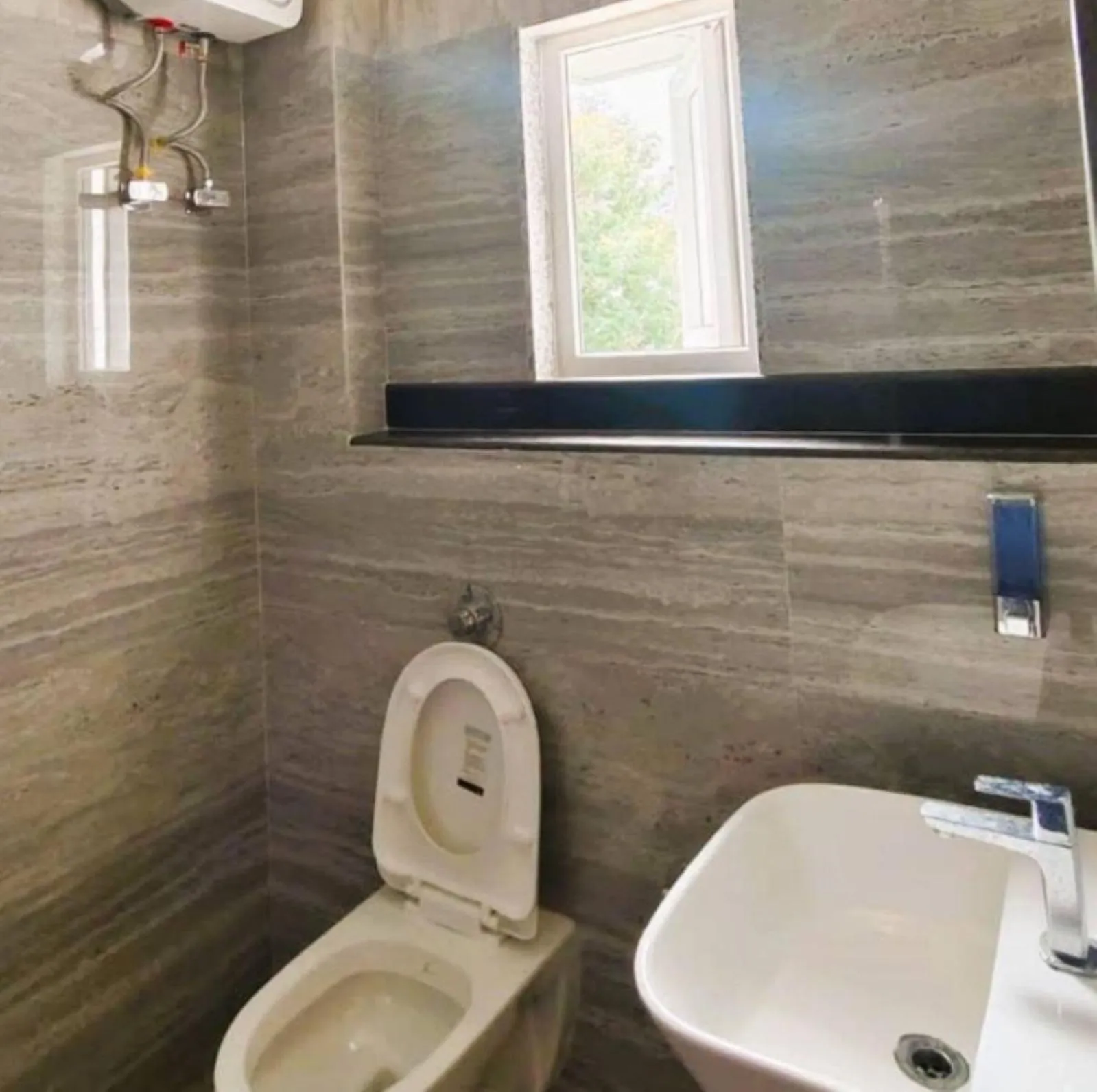 Bathroom in Hotel City Star Salt Lake - Sector 5