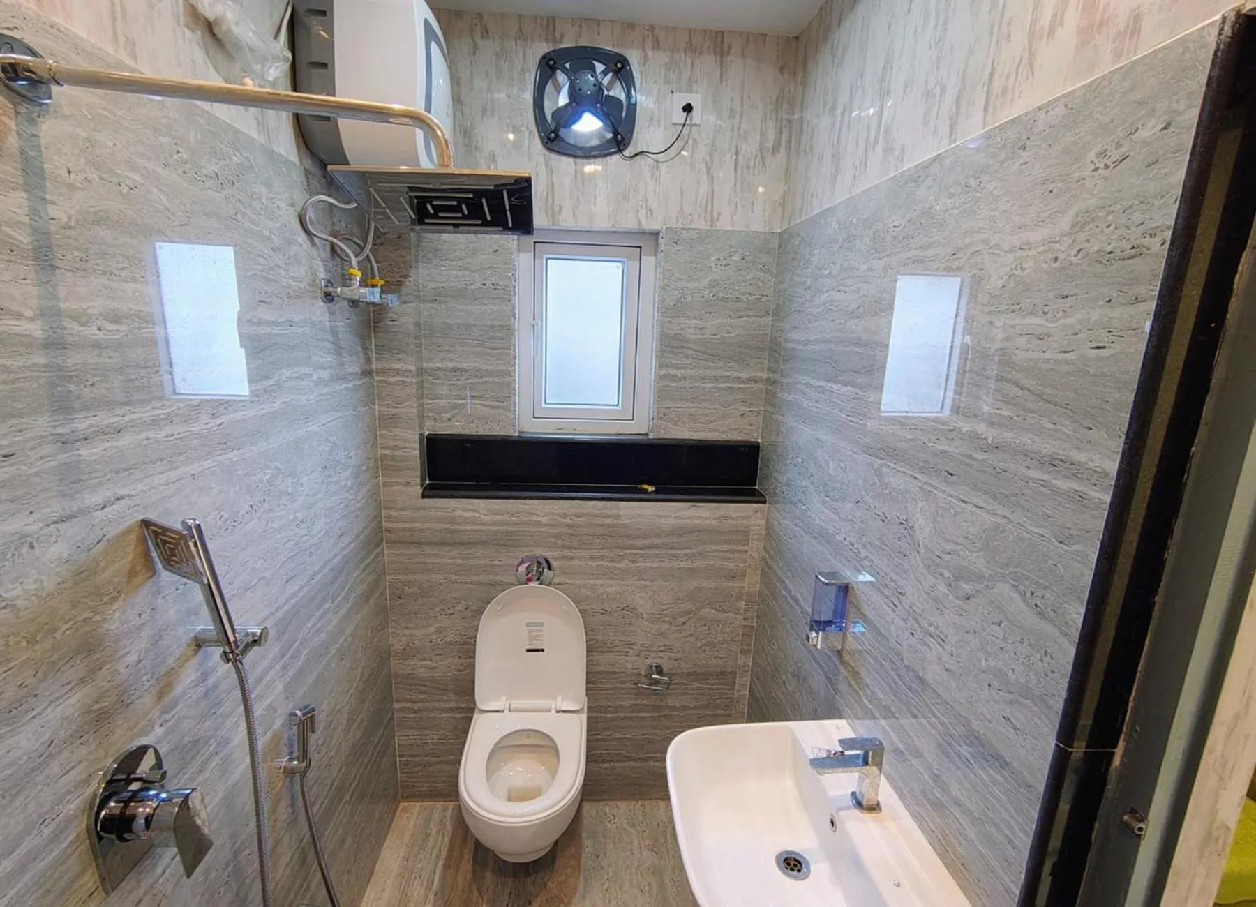 Shower in Hotel City Star Salt Lake - Sector 5