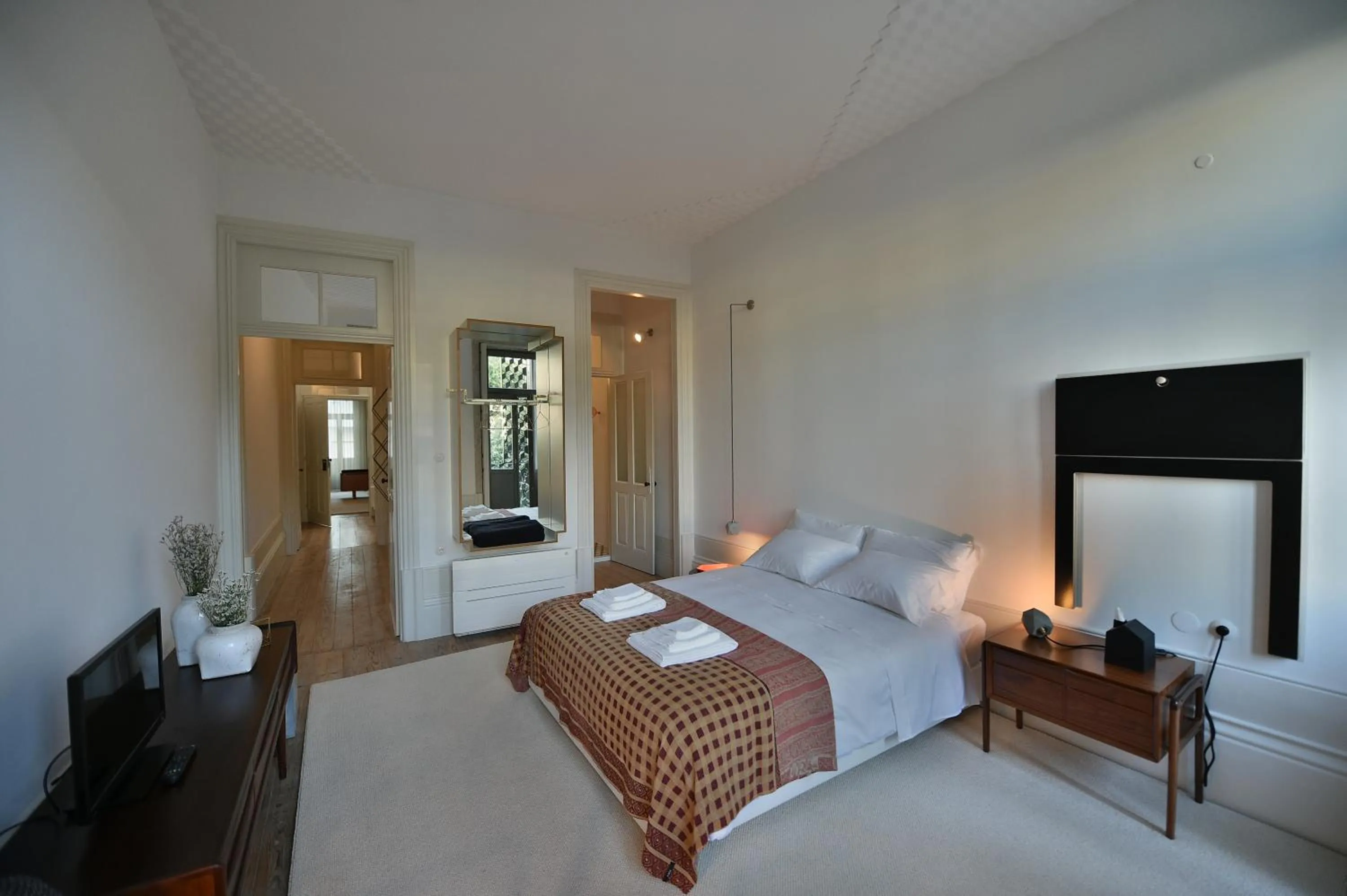 TV and multimedia, Bed in Malmerendas Boutique Lodging