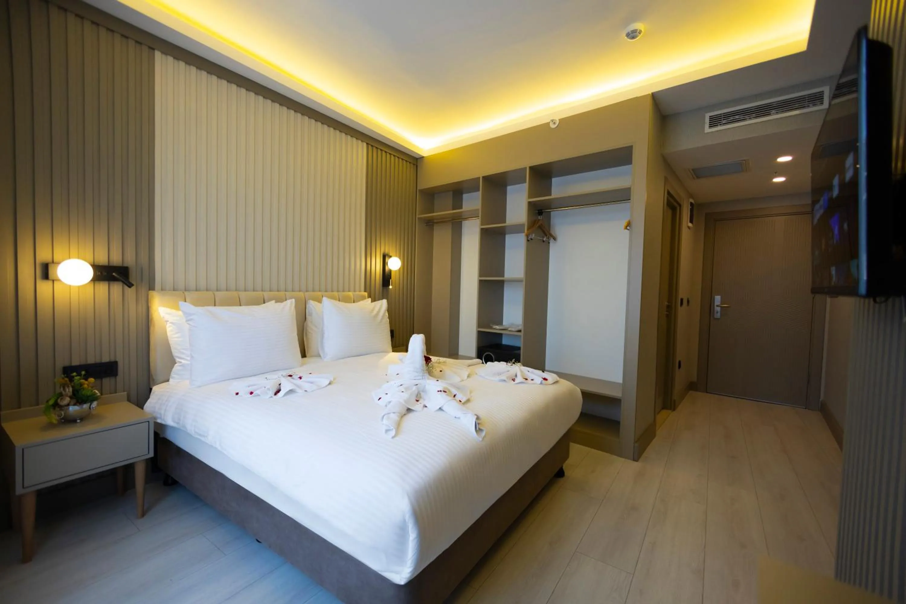 Bed in The Galata Glory Hotel