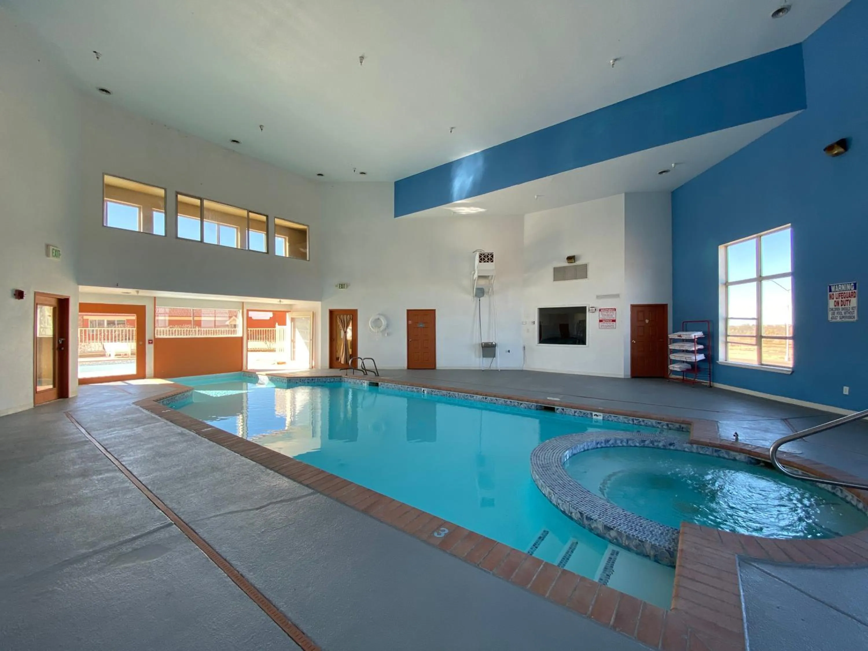 Swimming pool in LaJunta Inn