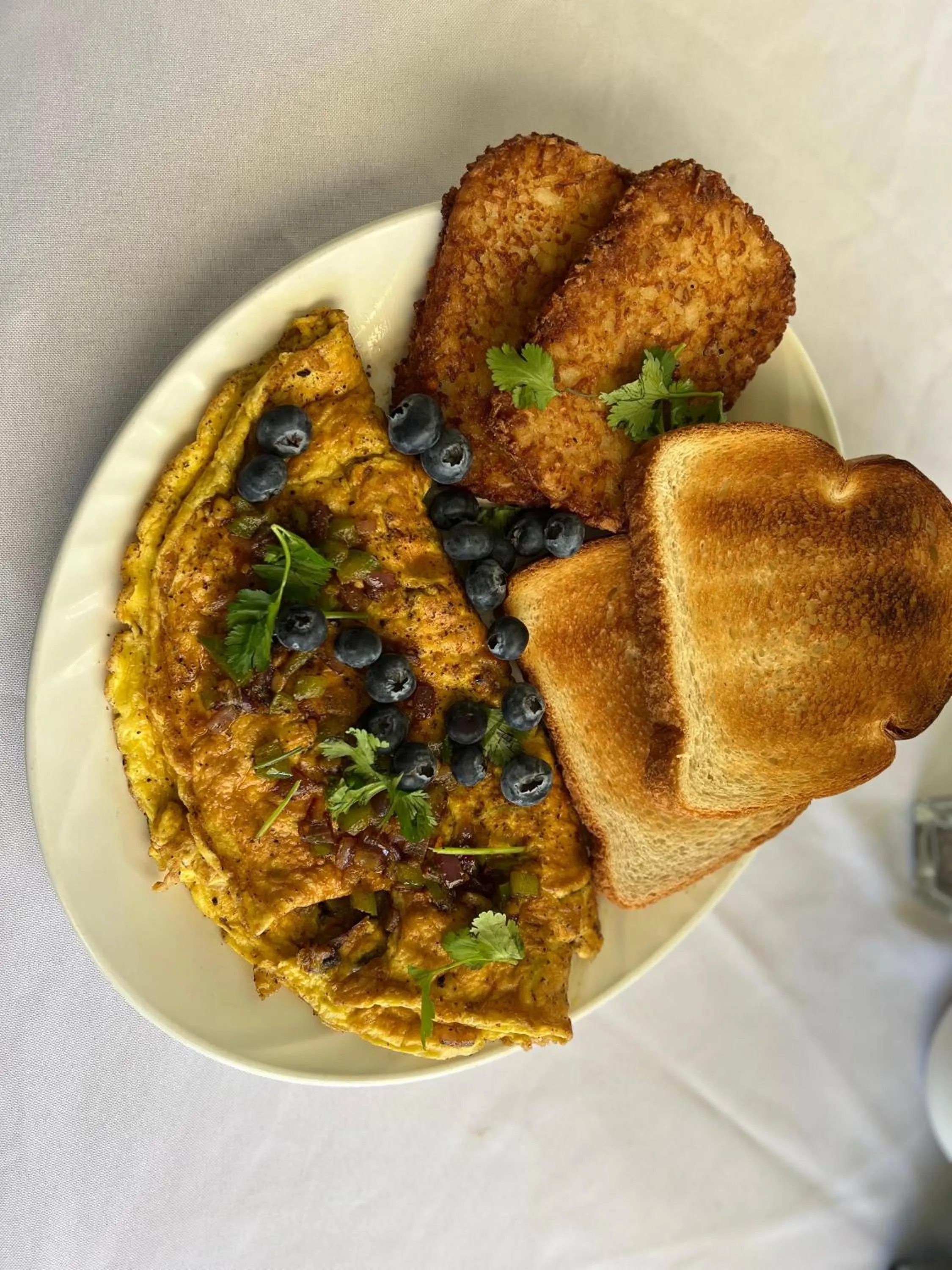 Restaurant/places to eat in Hotel Civilia Lakeside by Civilia Golf Retreat