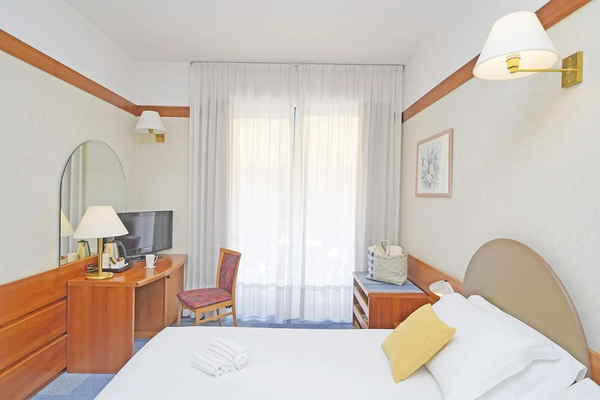 Bedroom, Bed in Hotel Sportsman