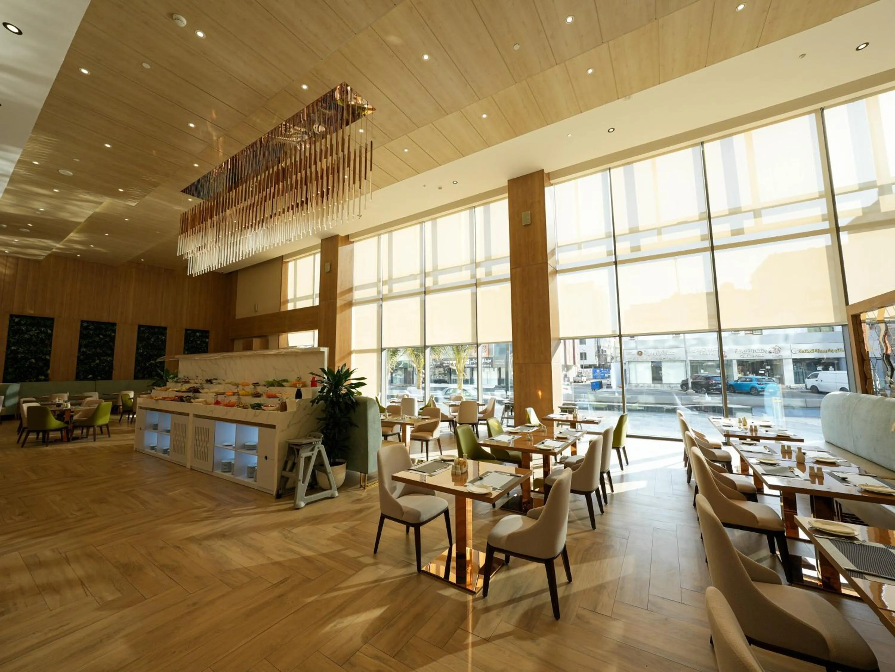 Restaurant/places to eat in Casa Diora Hotel Al Rawdah