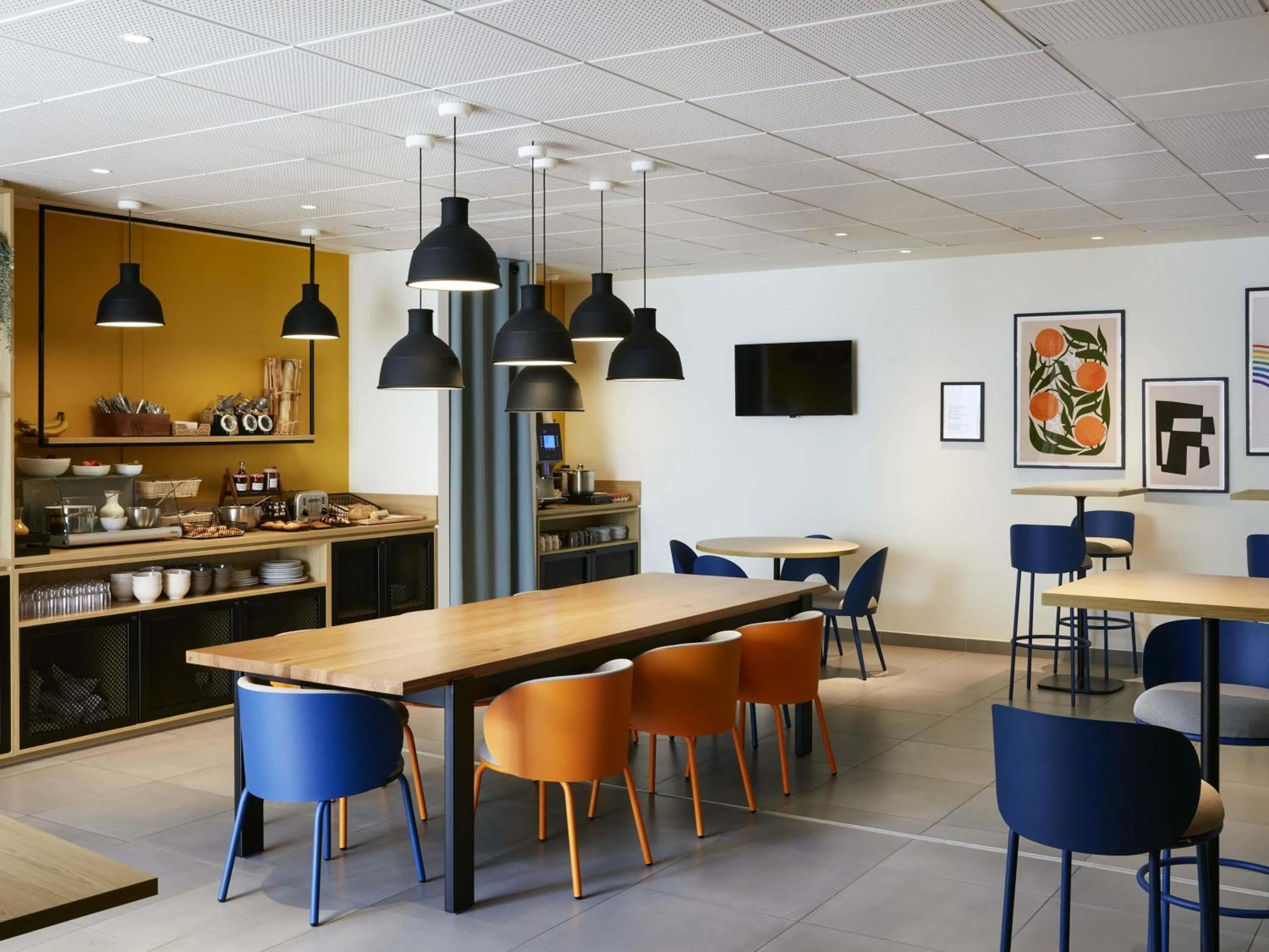 Breakfast in Aparthotel Adagio Access La Défense Puteaux