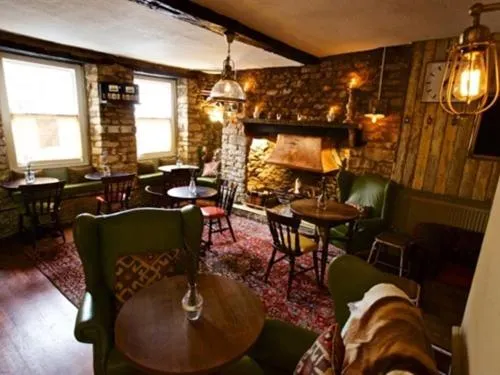 Lounge or bar in Woodstock Arms