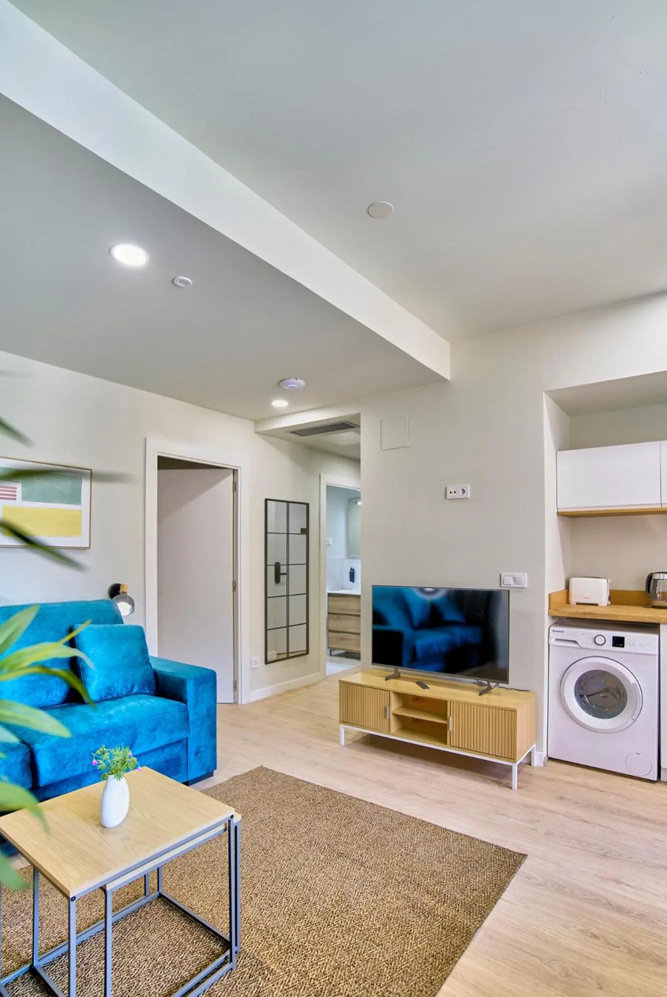 TV and multimedia in Apartamentos Olivia by gaiarooms