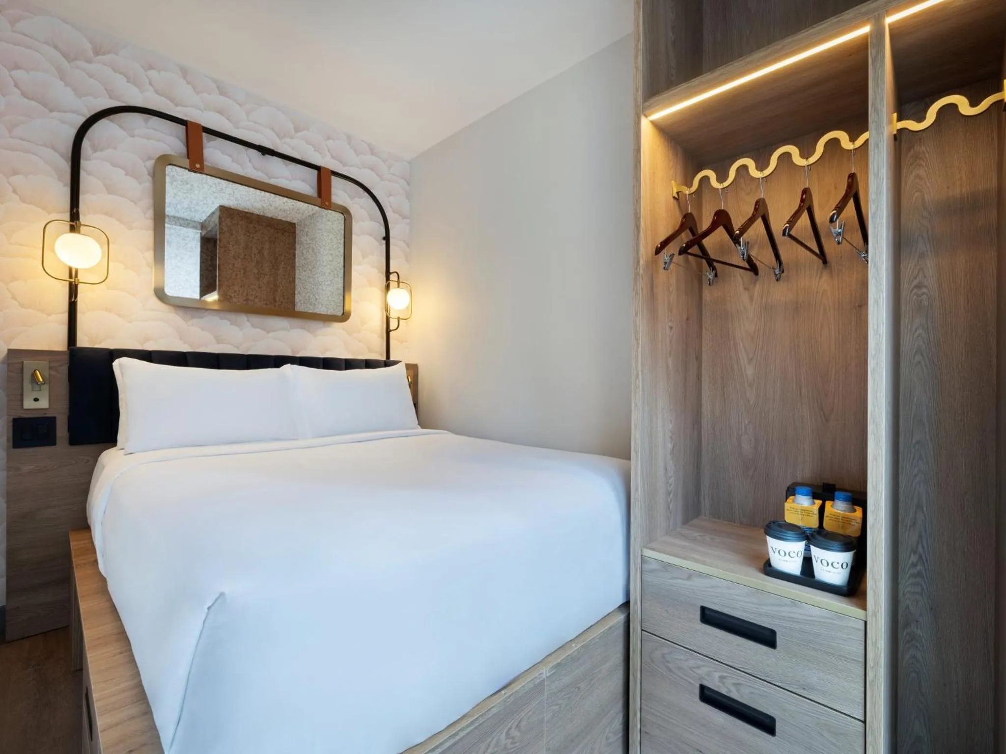 Photo of the whole room, Bed in voco Times Square - Broadway by IHG