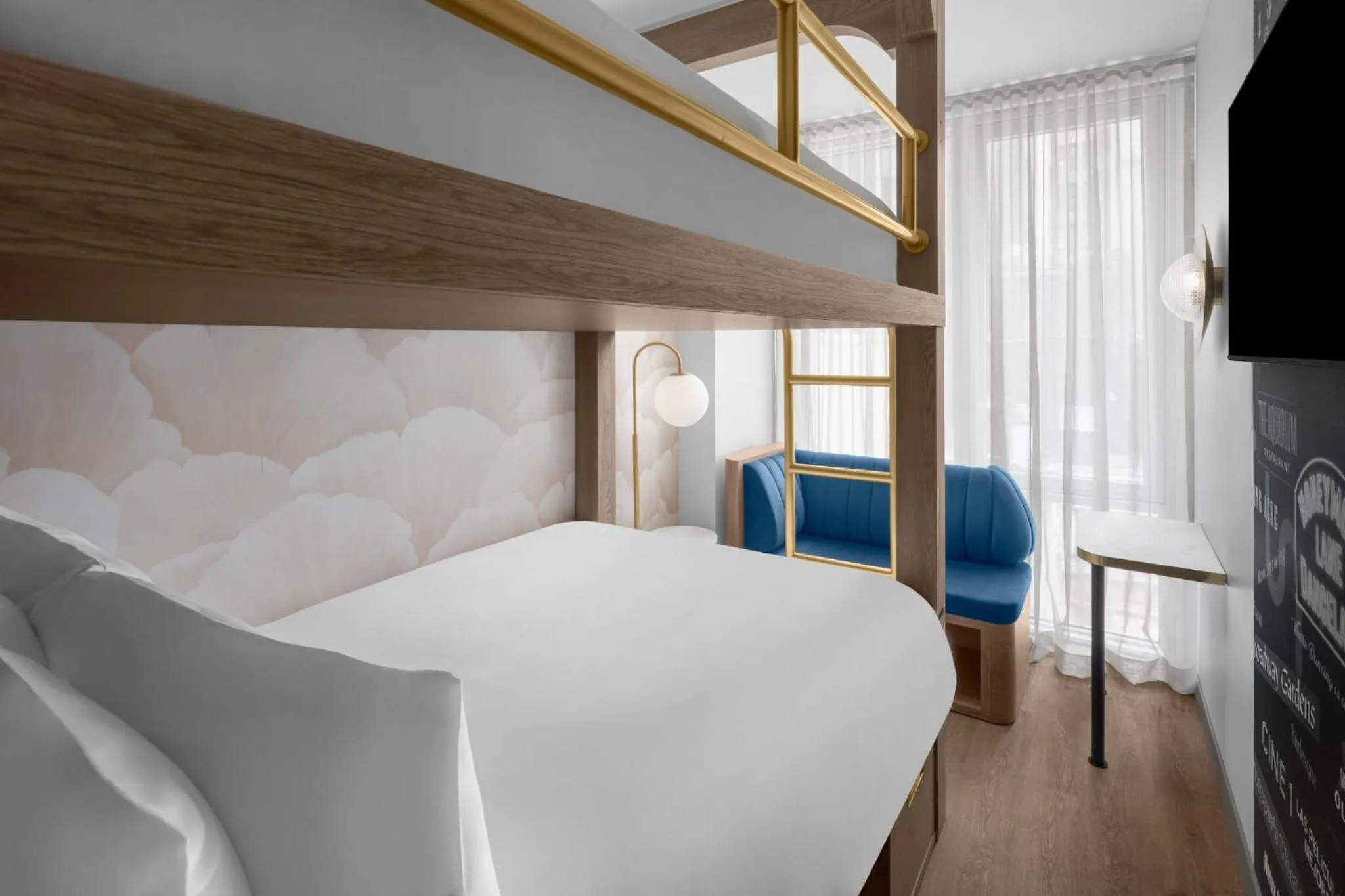 Photo of the whole room, Bed in voco Times Square - Broadway by IHG