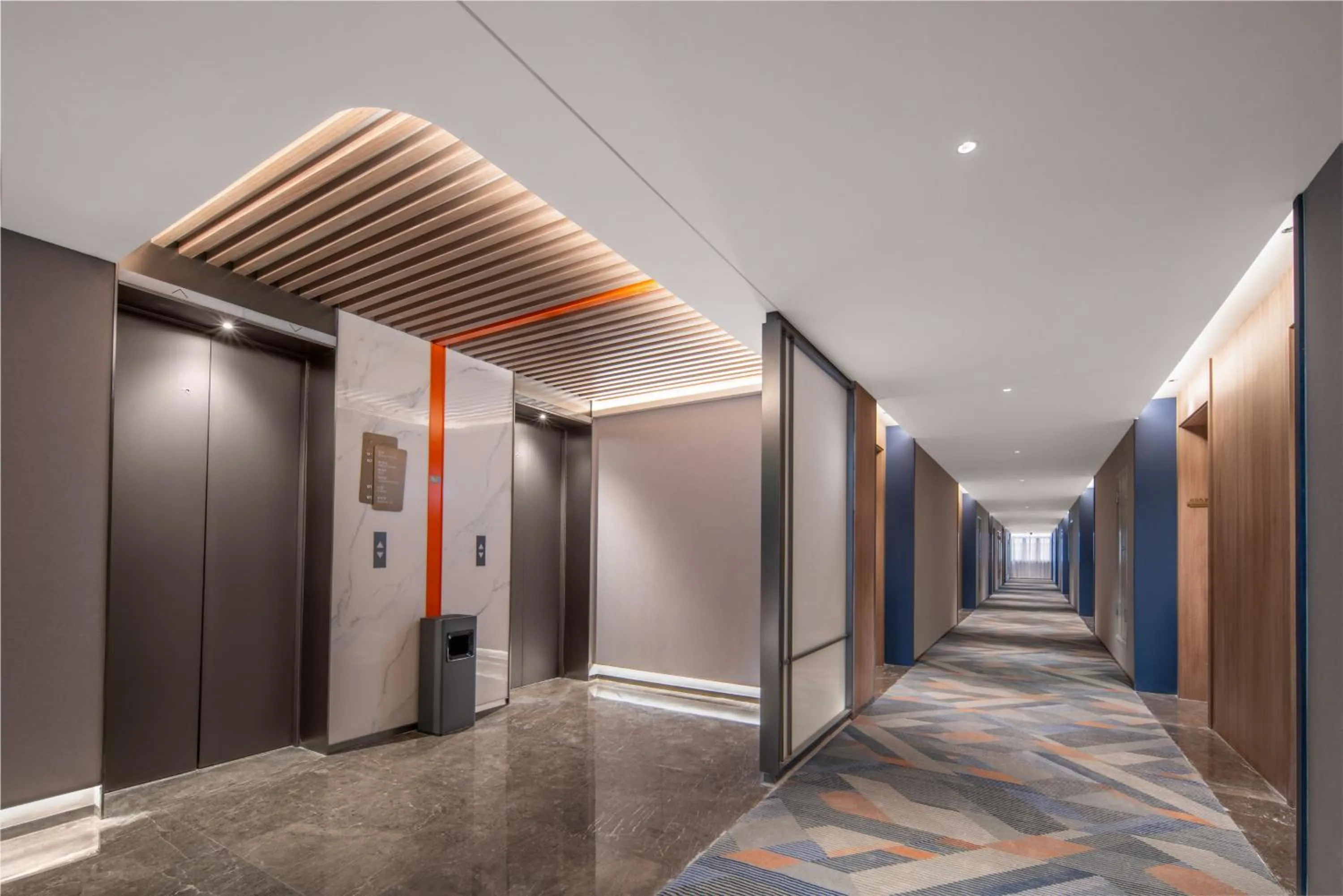 Lobby or reception in Holiday Inn Express Qingdao City Balcony by IHG