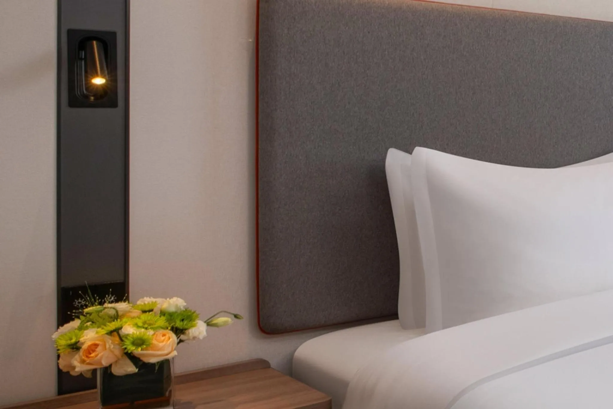 Photo of the whole room in Holiday Inn Express Qingdao City Balcony by IHG