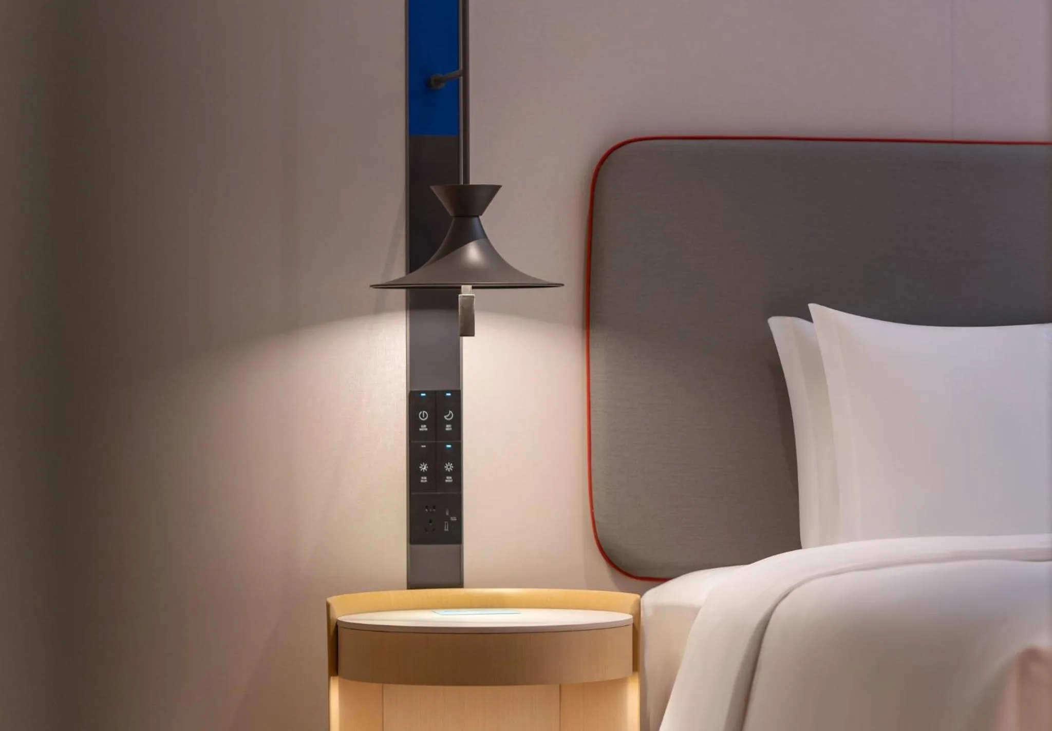 Photo of the whole room in Holiday Inn Express Wuhan Jianghan Road by IHG