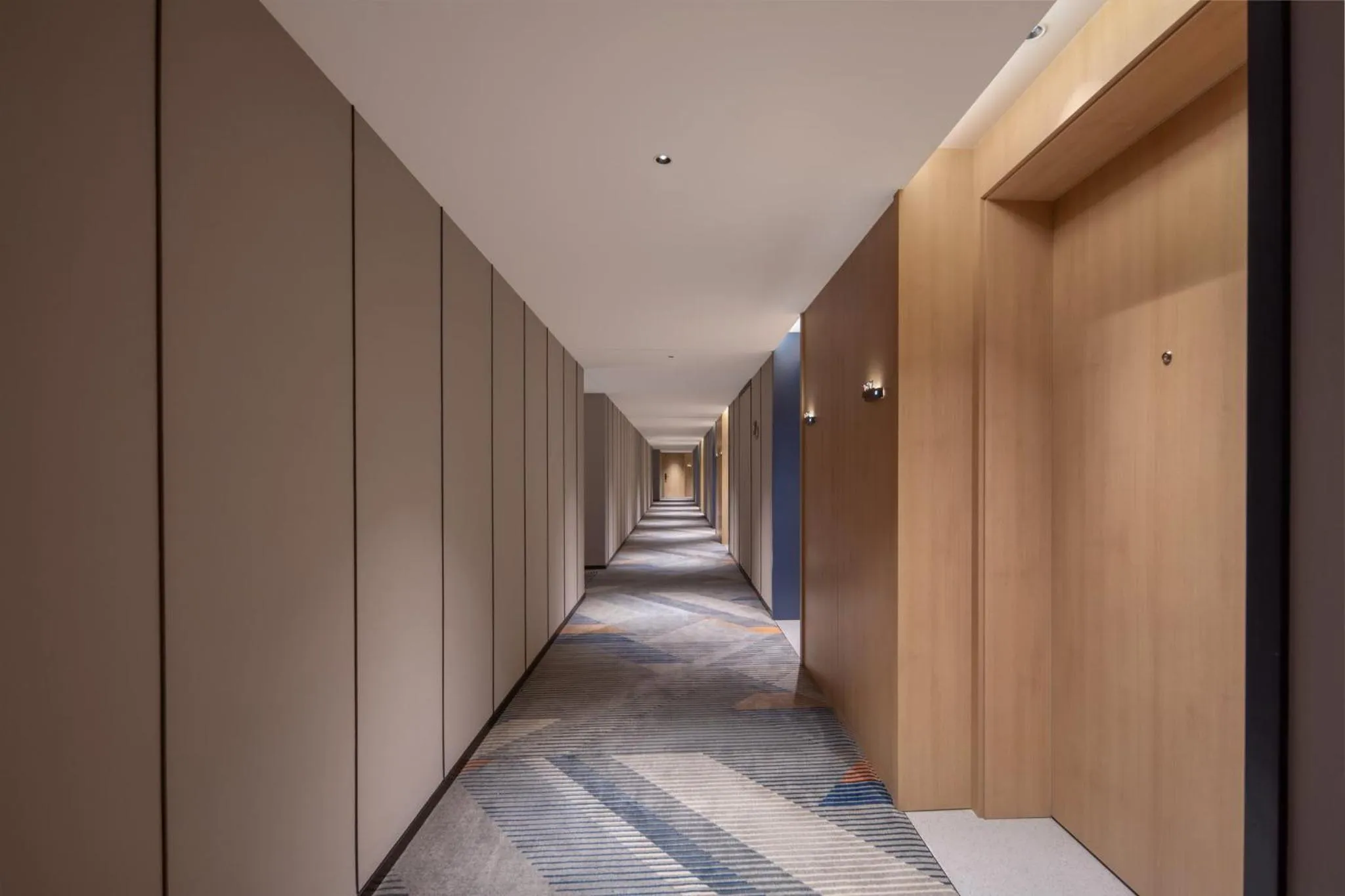 Lobby or reception in Holiday Inn Express Wuhan Jianghan Road by IHG