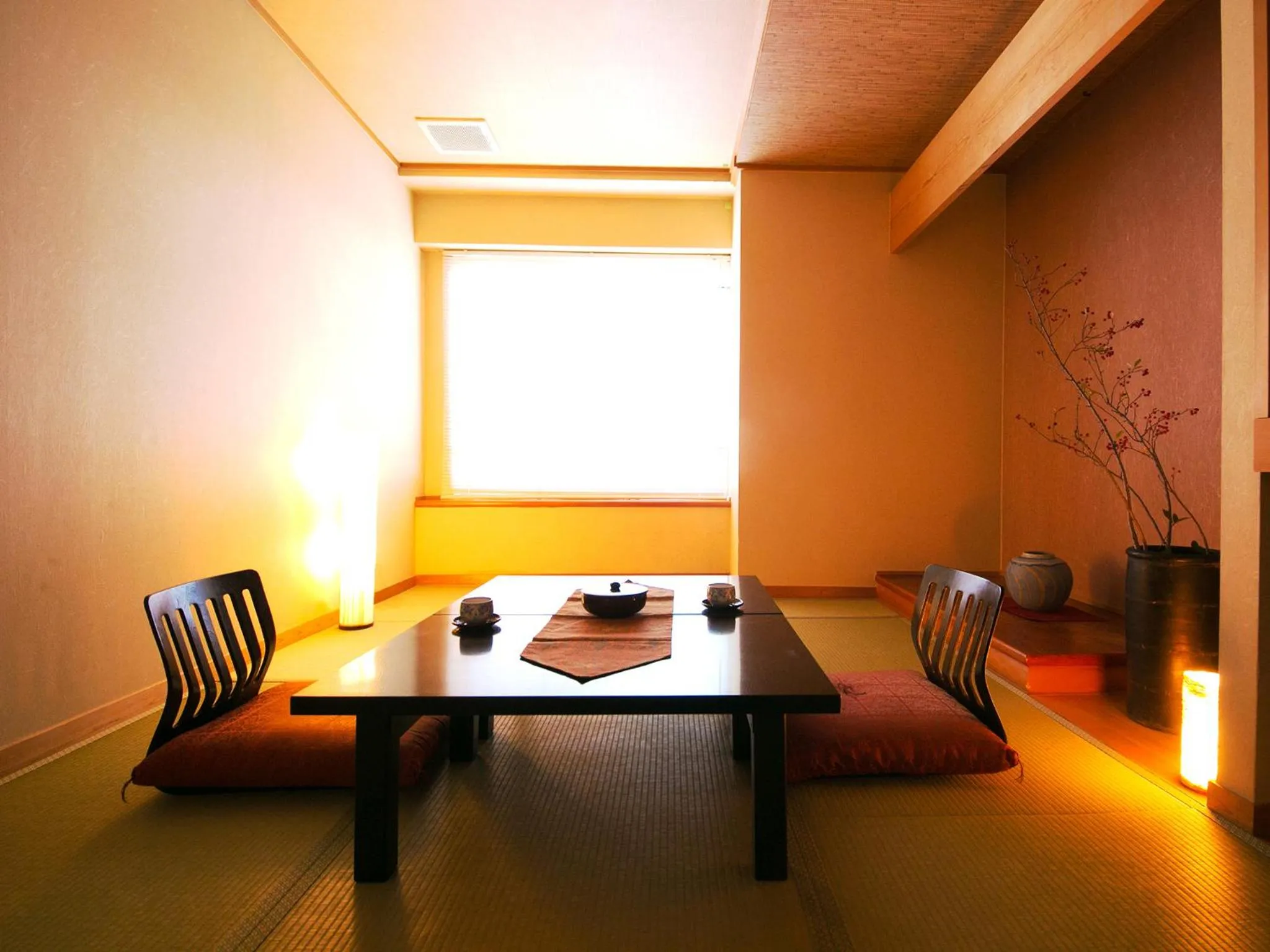 Photo of the whole room in Matsukaze