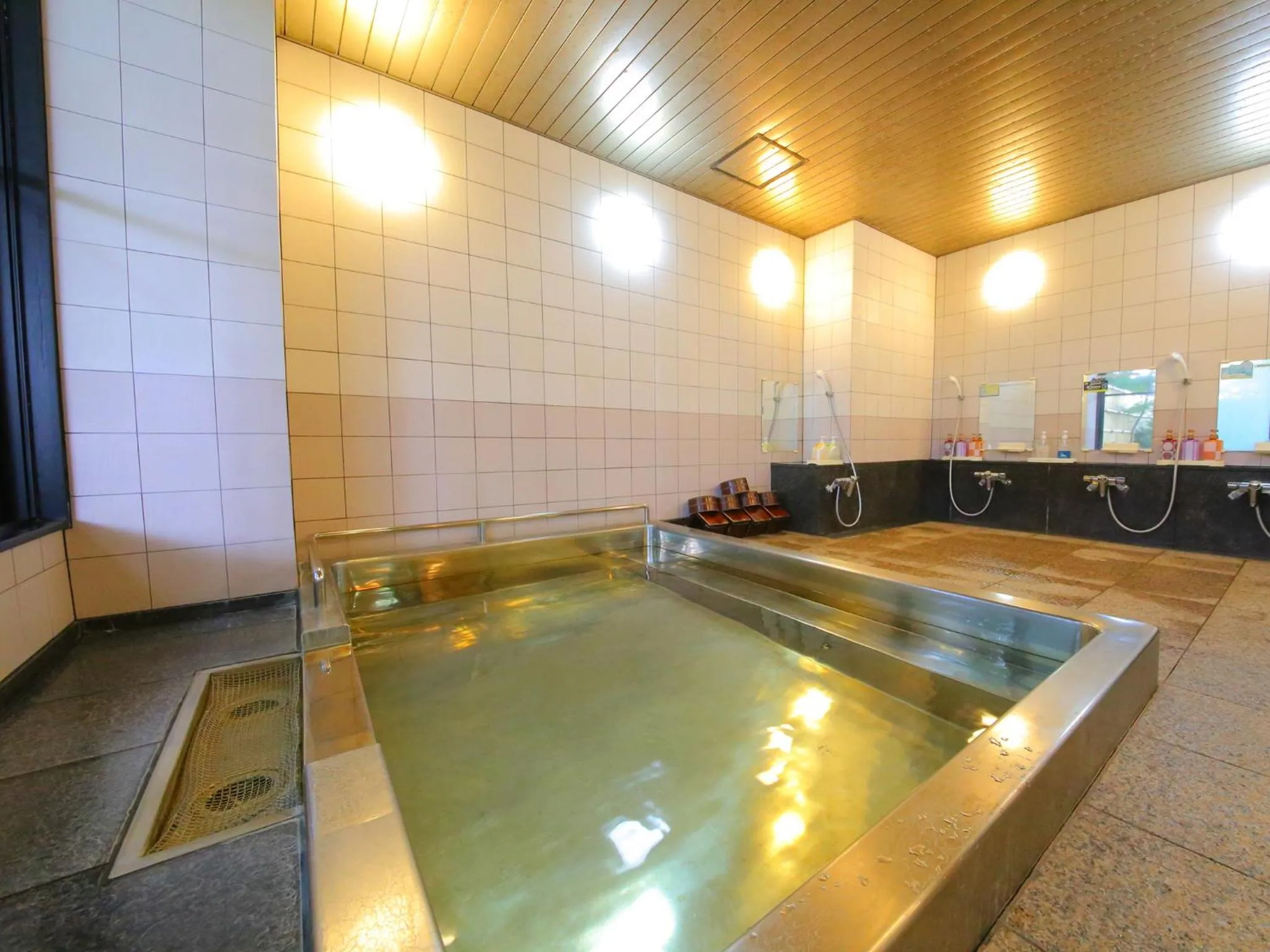 Public Bath in Matsukaze