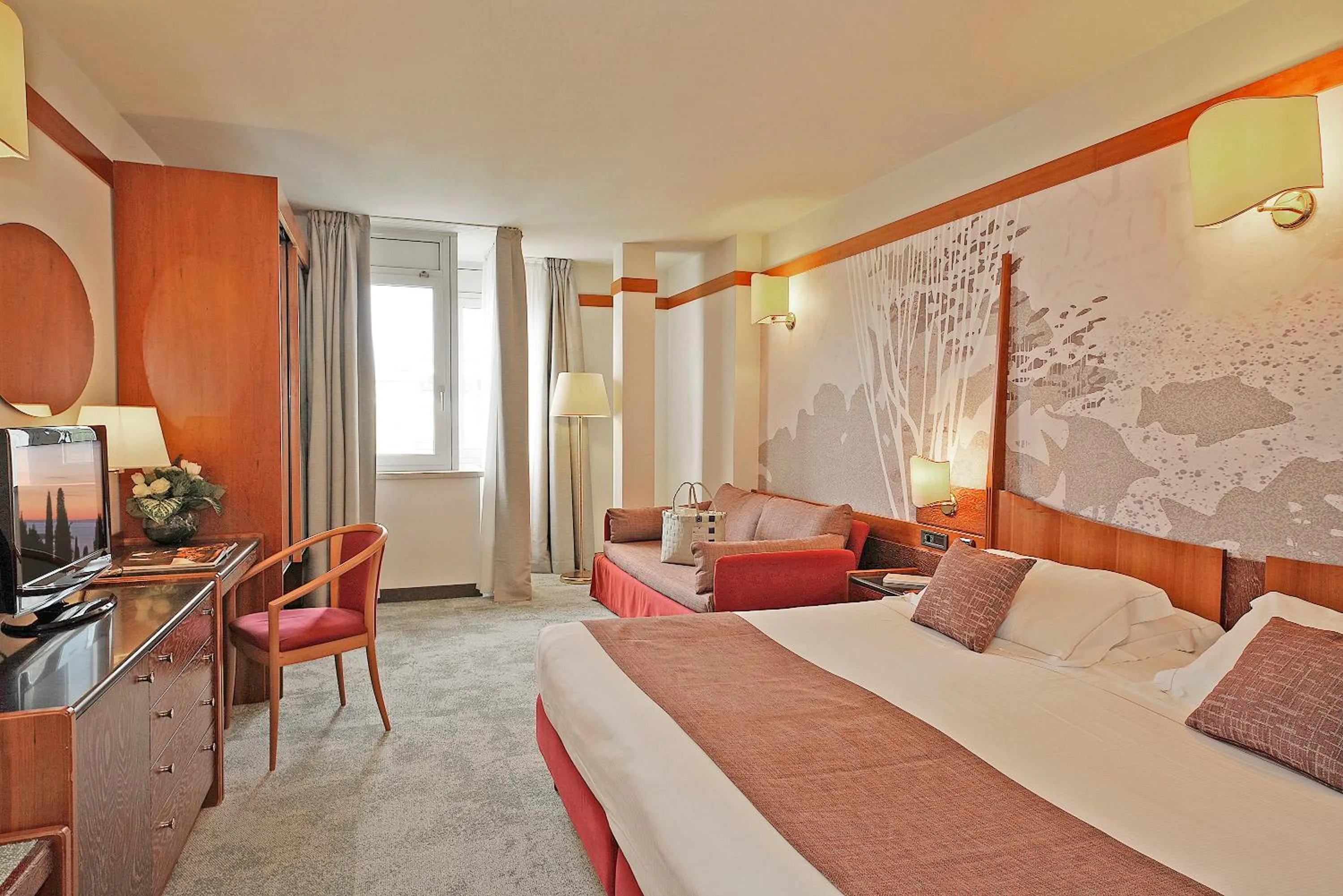 Bedroom, Bed in Hotel Du Lac et Bellevue