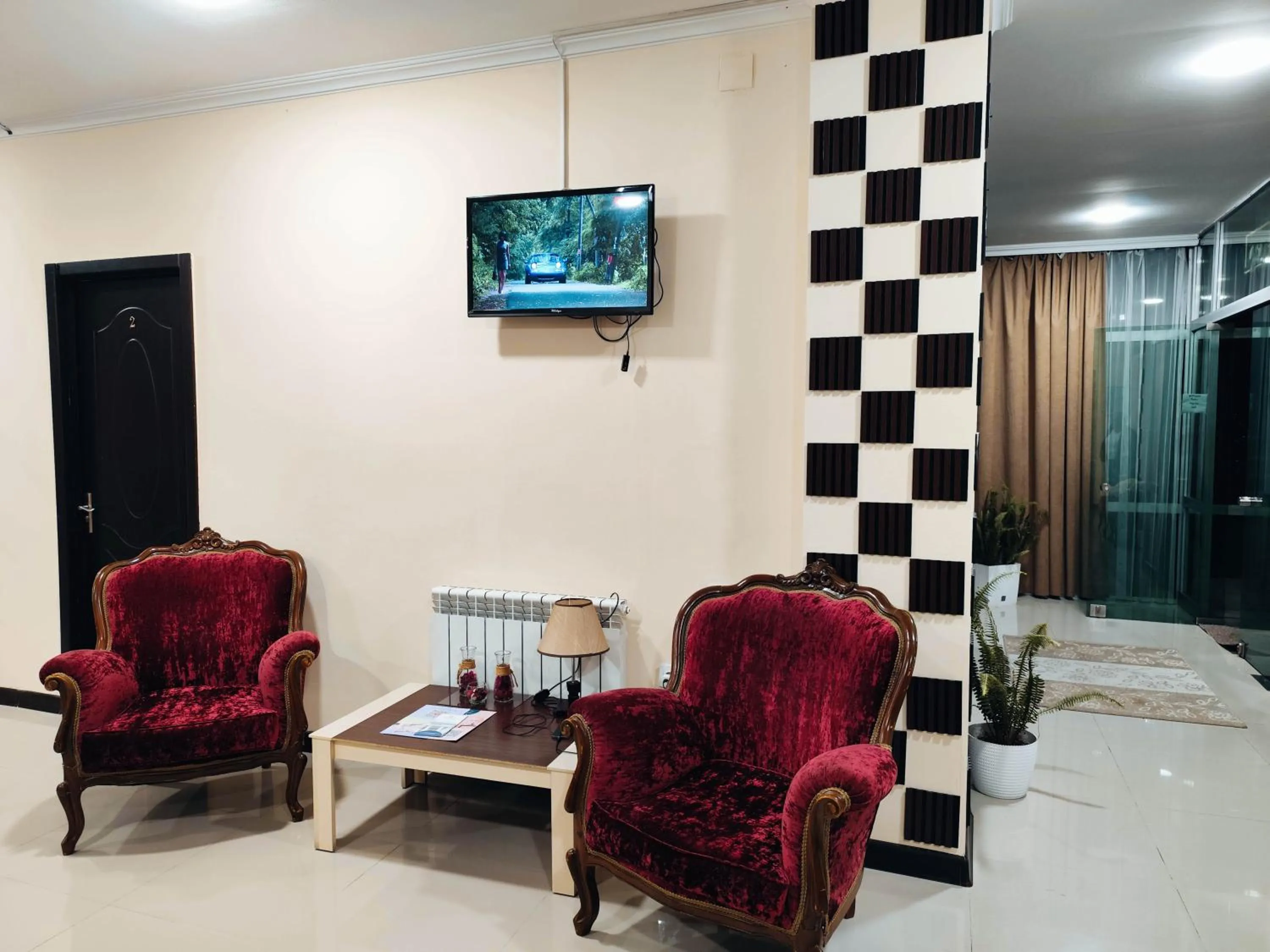 TV and multimedia in Chill Out Hotel