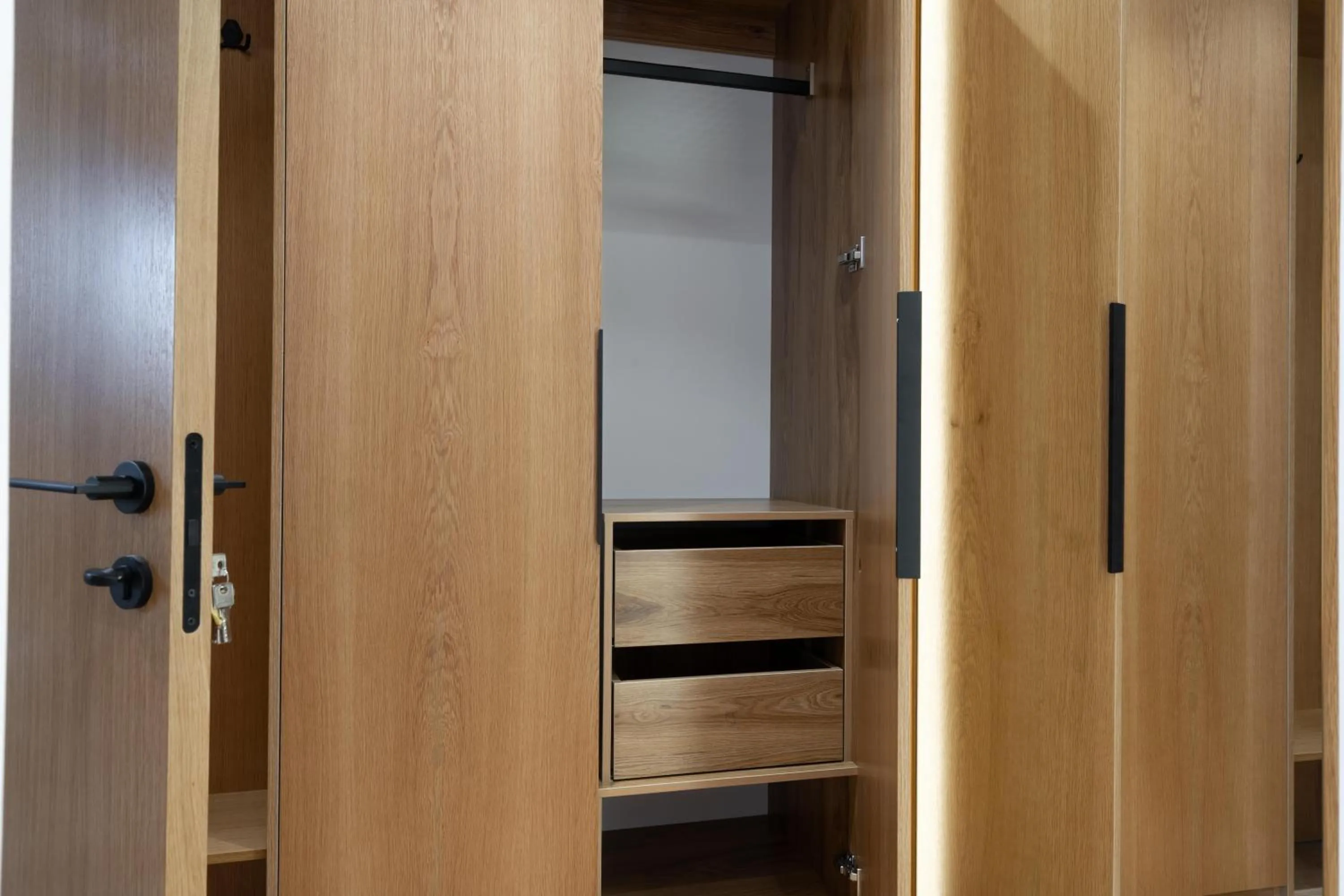 wardrobe in Sarhad Hotel