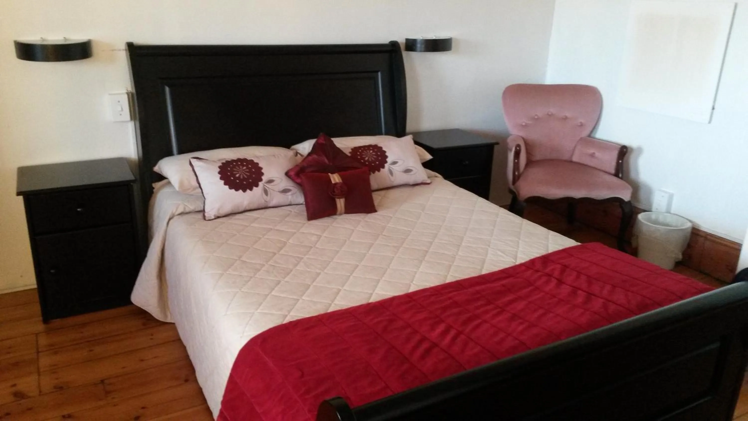 Photo of the whole room, Bed in Central Hotel Guest House