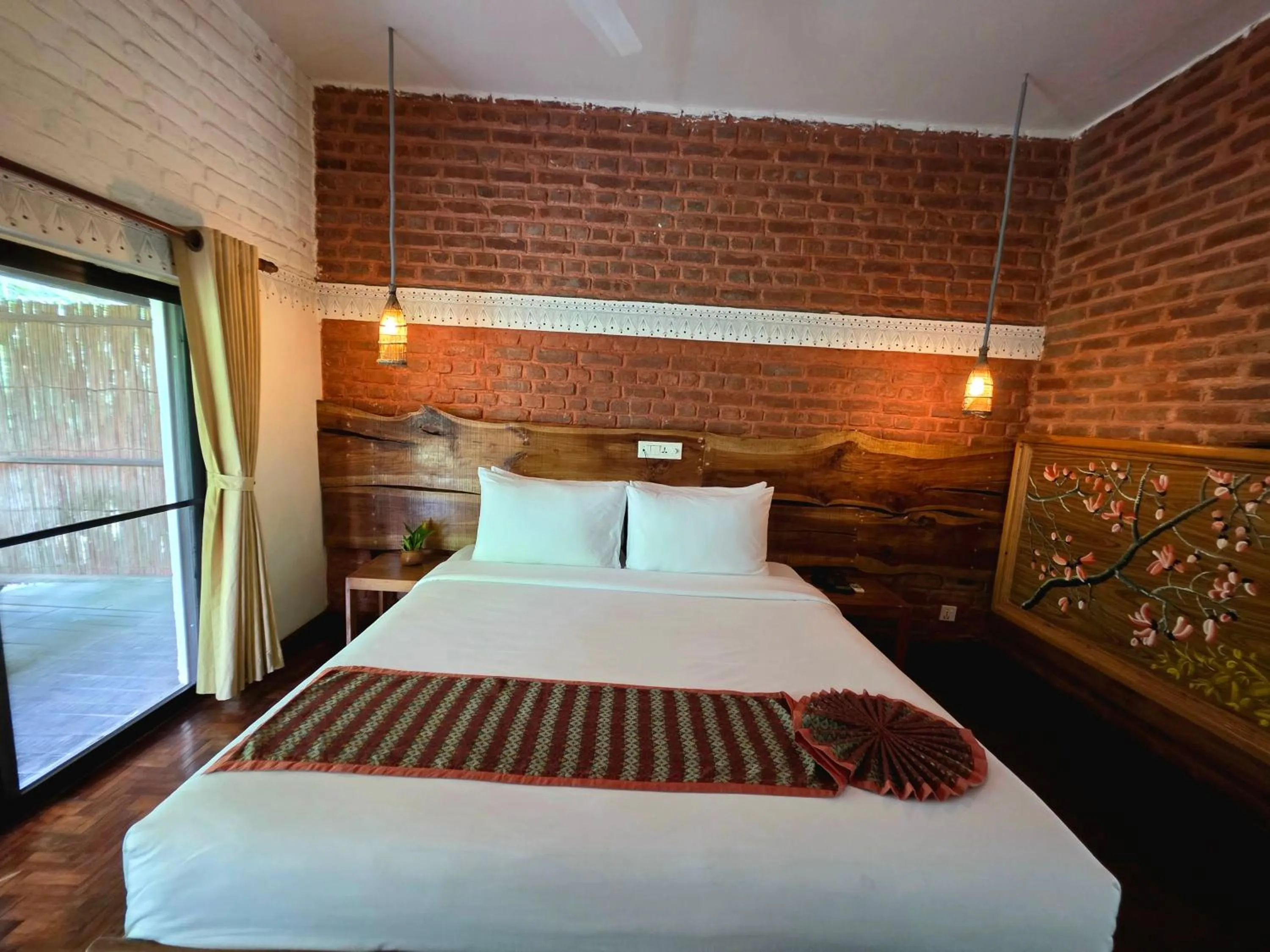 Bedroom, Bed in Siddhartha Wildlife Retreat