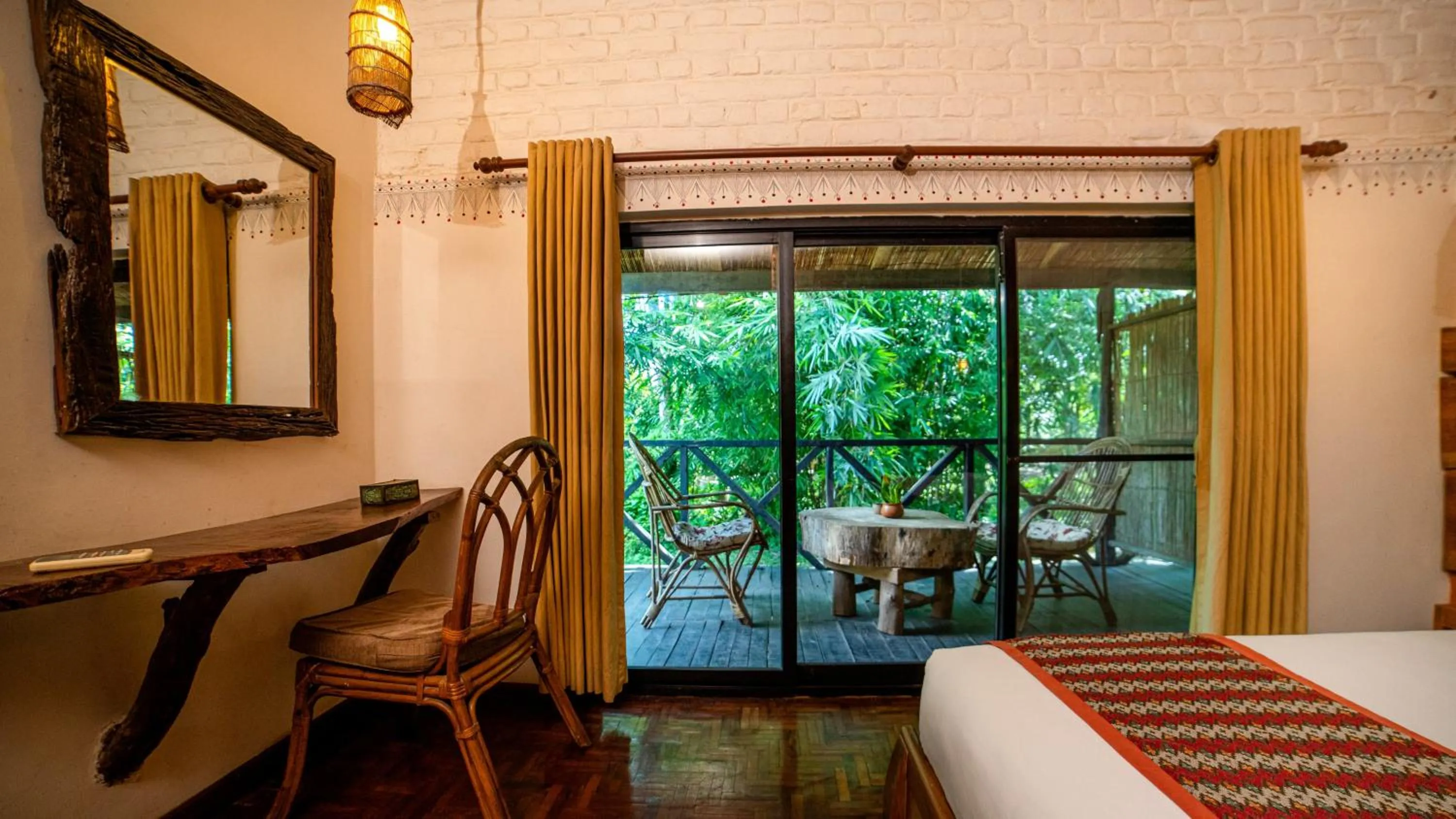 View (from property/room), Bed in Siddhartha Wildlife Retreat