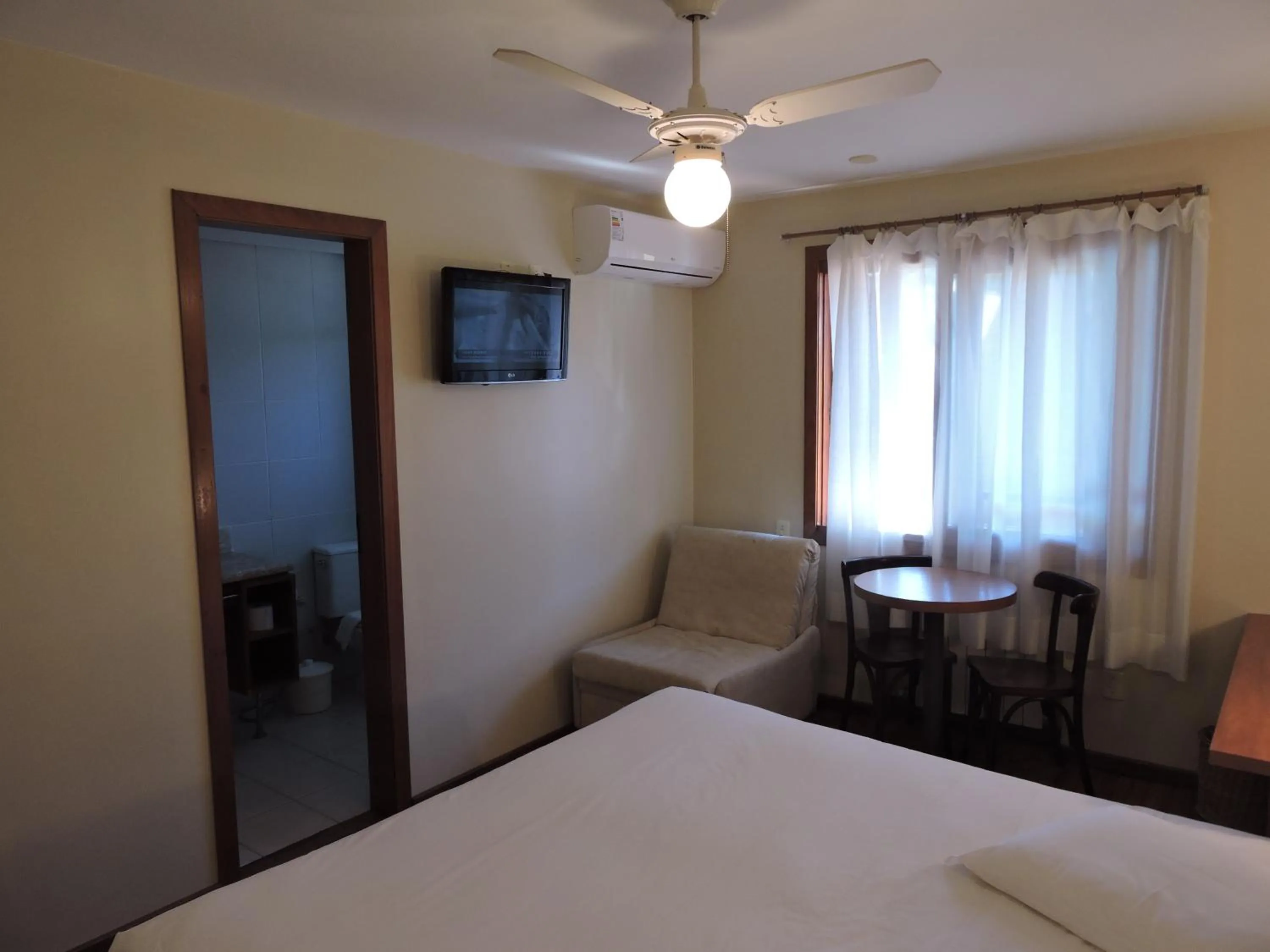 Decorative detail, Bed in Estalagem Vila Suzana - Quadra de Beach Tennis Indoor