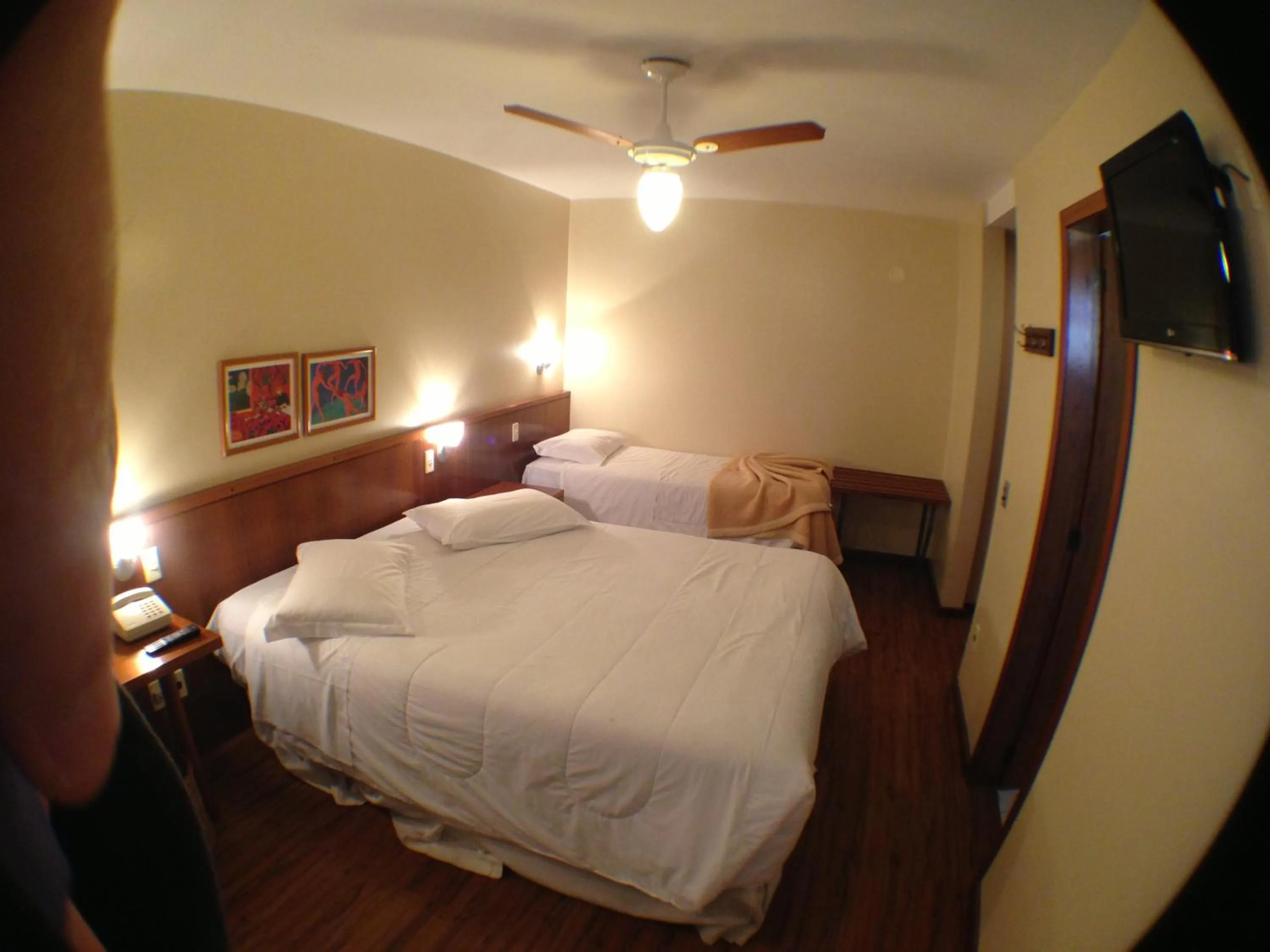 Photo of the whole room, Bed in Estalagem Vila Suzana - Quadra de Beach Tennis Indoor