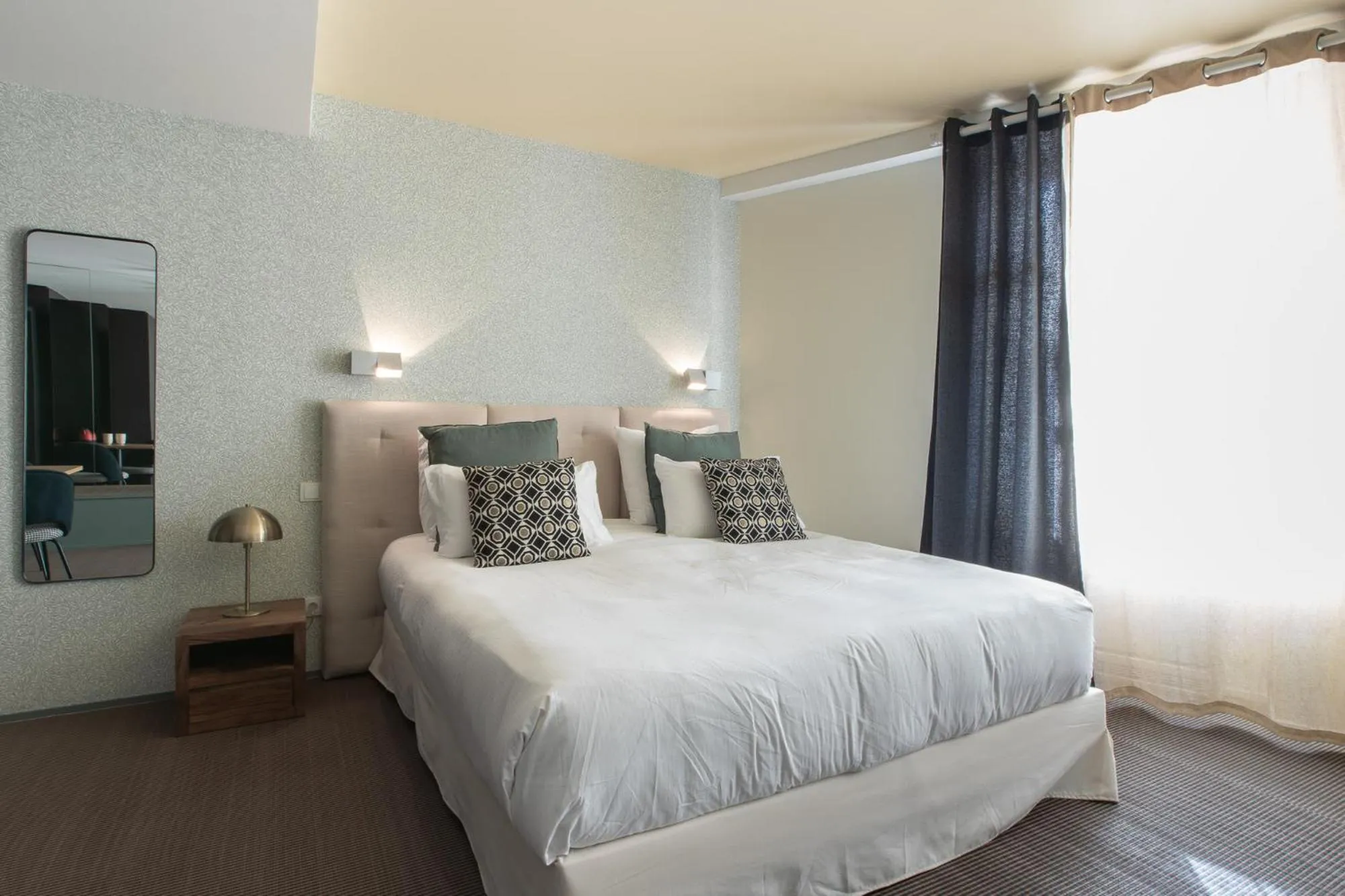 Bedroom, Bed in La Petite Fugue